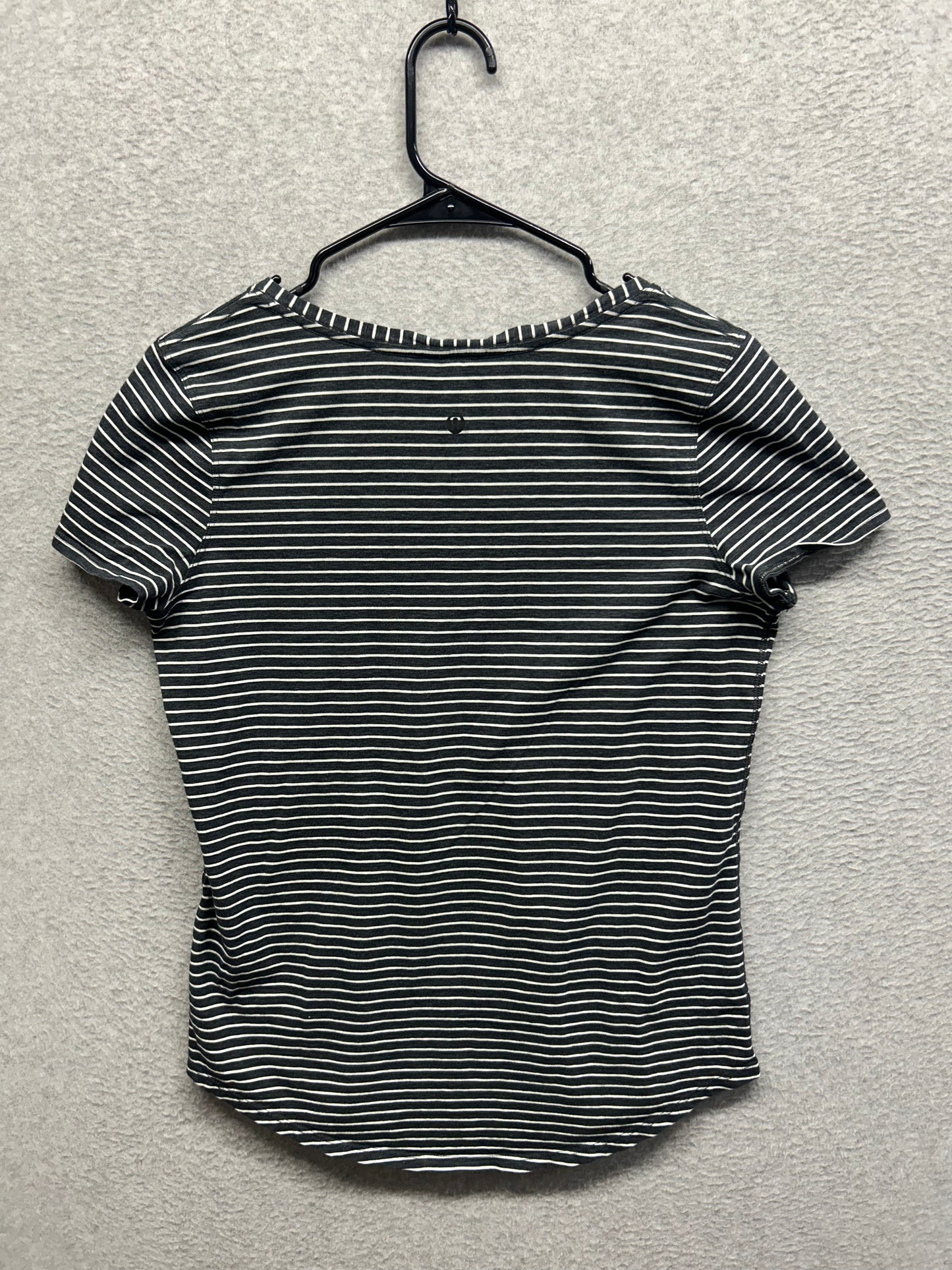 Lululemon Love Tee V Size 6 Modern Stripe Heathered Black White