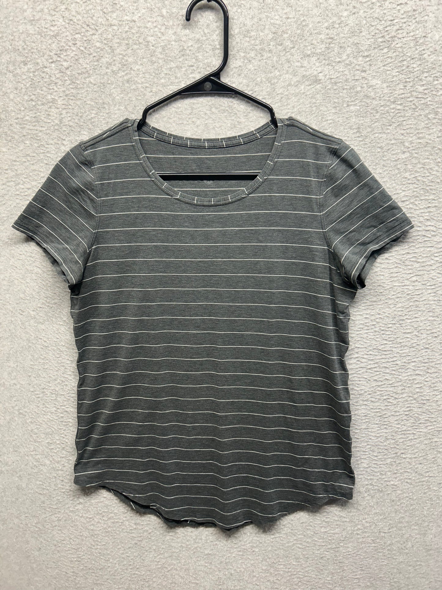 Lululemon Love Tee V Short Size 6 Serve Stripe Heathered Black White