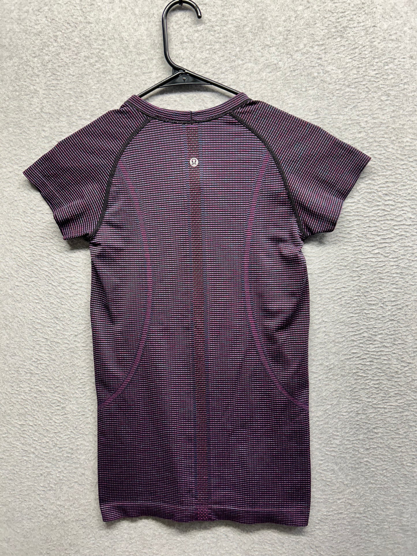 Lululemon Swiftly Tech Short Sleeve Crew Size 6 Striped Multi Purple