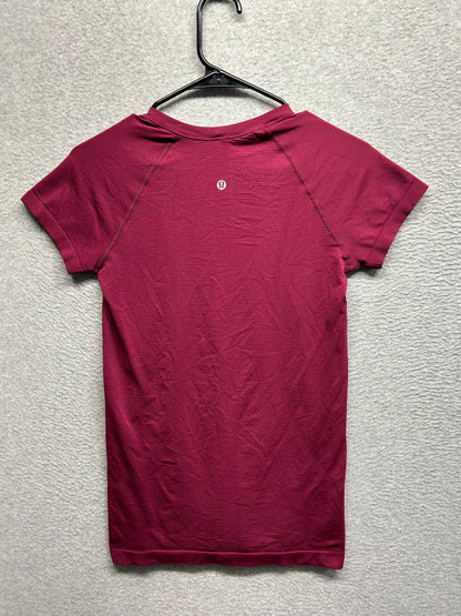 Lululemon Swiftly Tech Short Sleeve Crew Size 6 Red | Purple