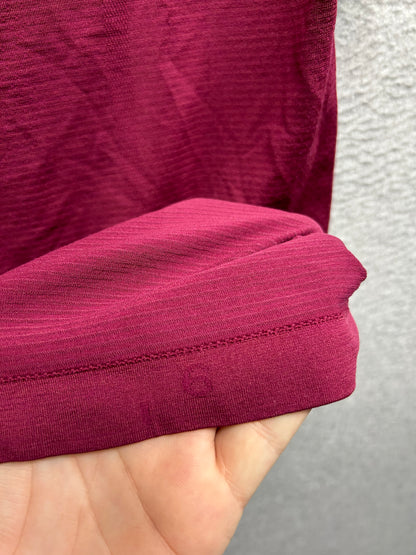 Lululemon Swiftly Tech Short Sleeve Crew Size 6 Red | Purple