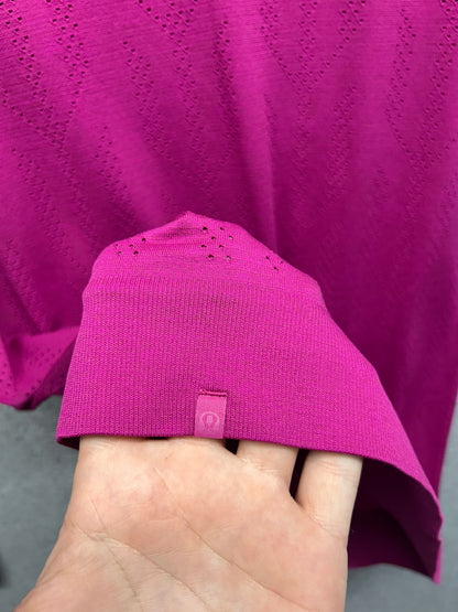 Lululemon Swiftly Breathe Long Sleeve Size 8 Fletching Lines Ripened Raspberry