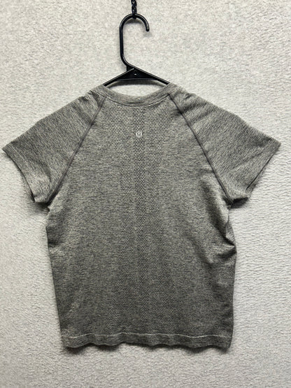 Lululemon Swiftly Tech Short-Sleeve Shirt 2.0 Hip Length Size 8 Rainforest Green