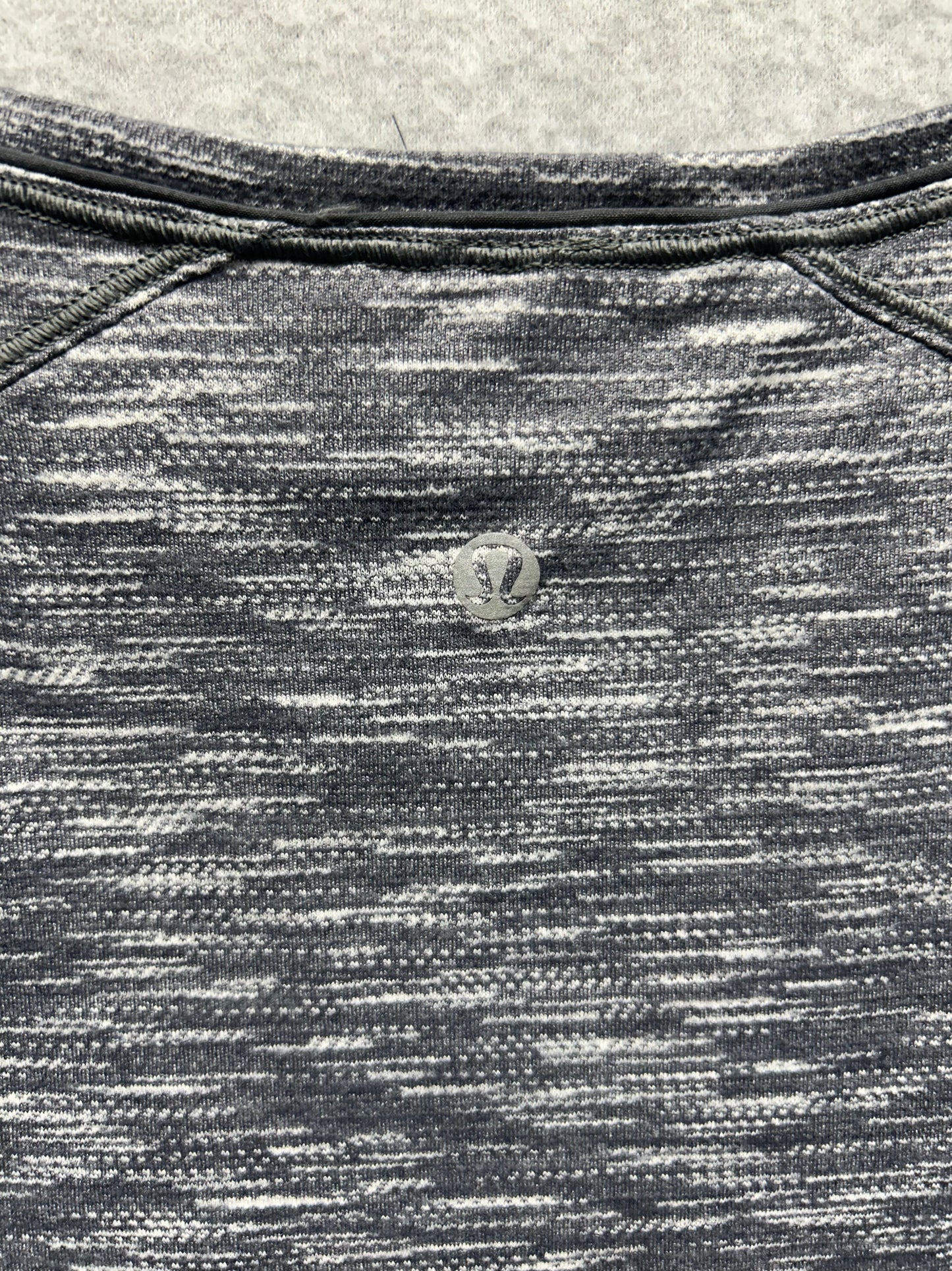 Lululemon Another Mile Short Sleeve Size 8 Spaced Out Space Dye Black White