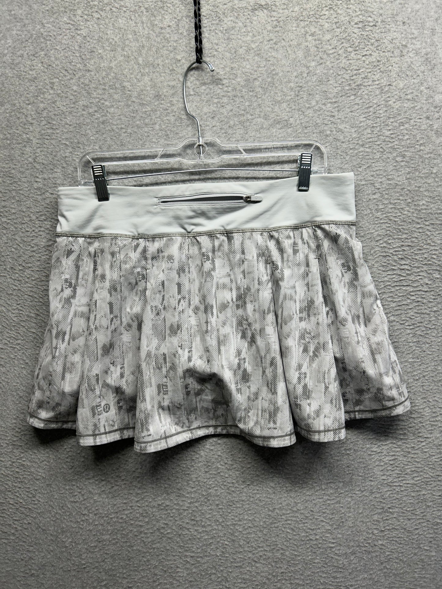 Lululemon Pace Rival Skirt 15" Size 10 City Breeze Alpine White Multi