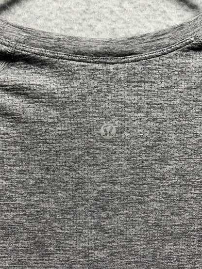 Lululemon Swiftly Tech Cropped Short-Sleeve Shirt 2.0 Size 12 Slate