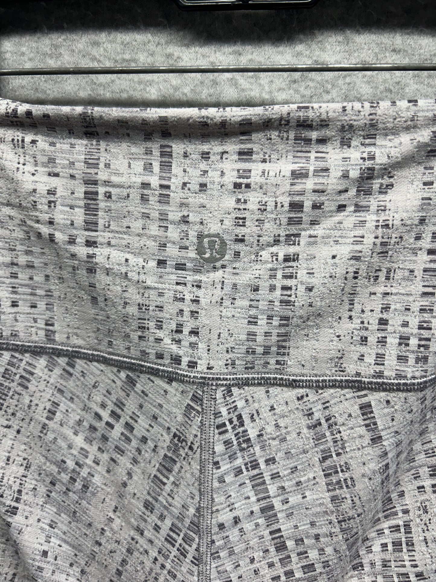 Lululemon Wunder Under High-Rise Tight 25" Luxtreme Size 2 Action Jacqaurd Black Pitch Grey