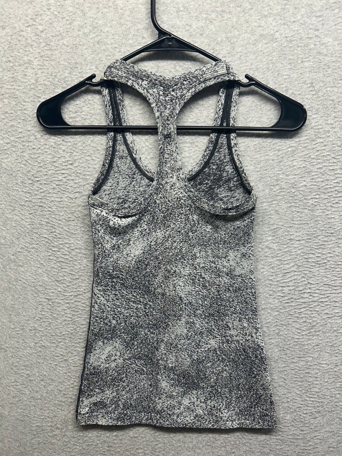 Lululemon Cool Racerback II Luon Size 2 Spray Jacquard White Black