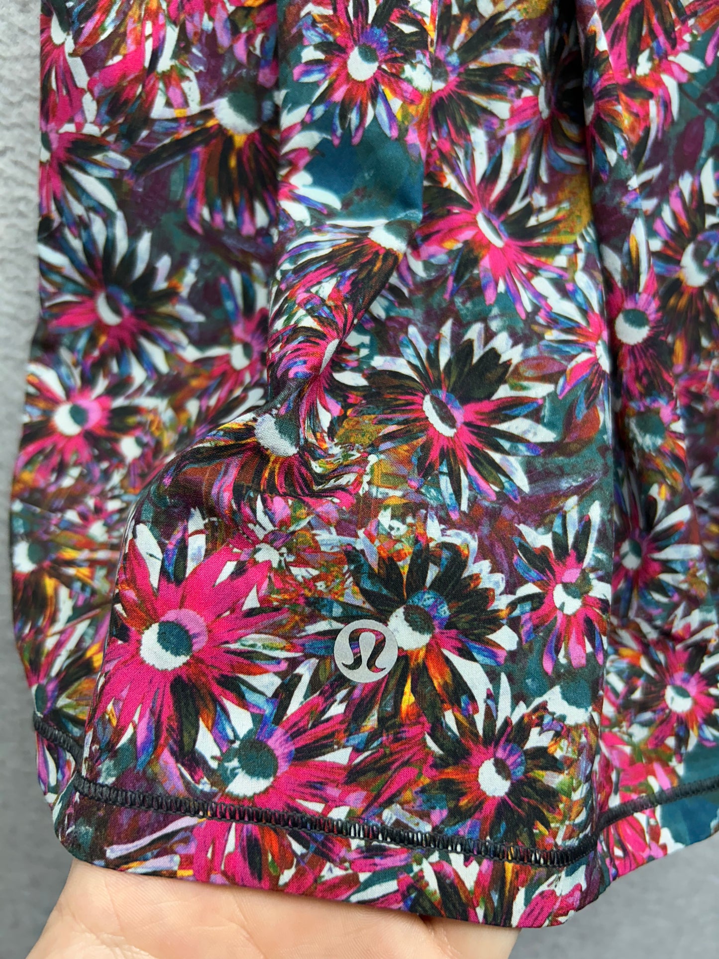 Lululemon Pace Rival Mid-Rise Skirt Size 12 Floral Electric Multi