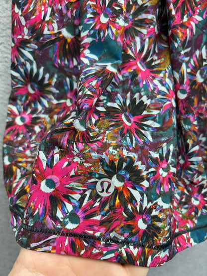 Lululemon Pace Rival Mid-Rise Skirt Size 12 Floral Electric Multi