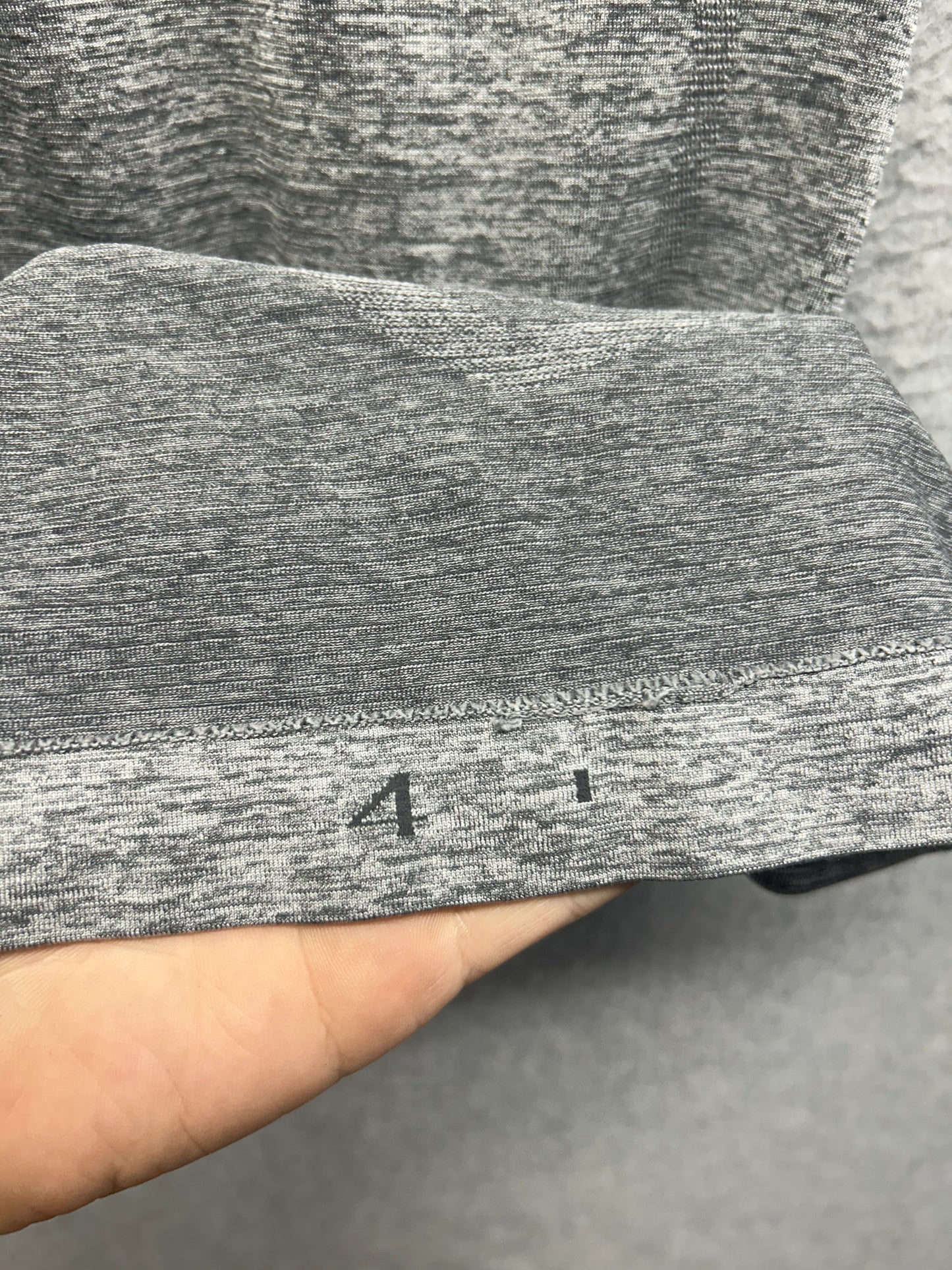 Lululemon Swiftly Tech Racerback 2.0 Size 4 Slate