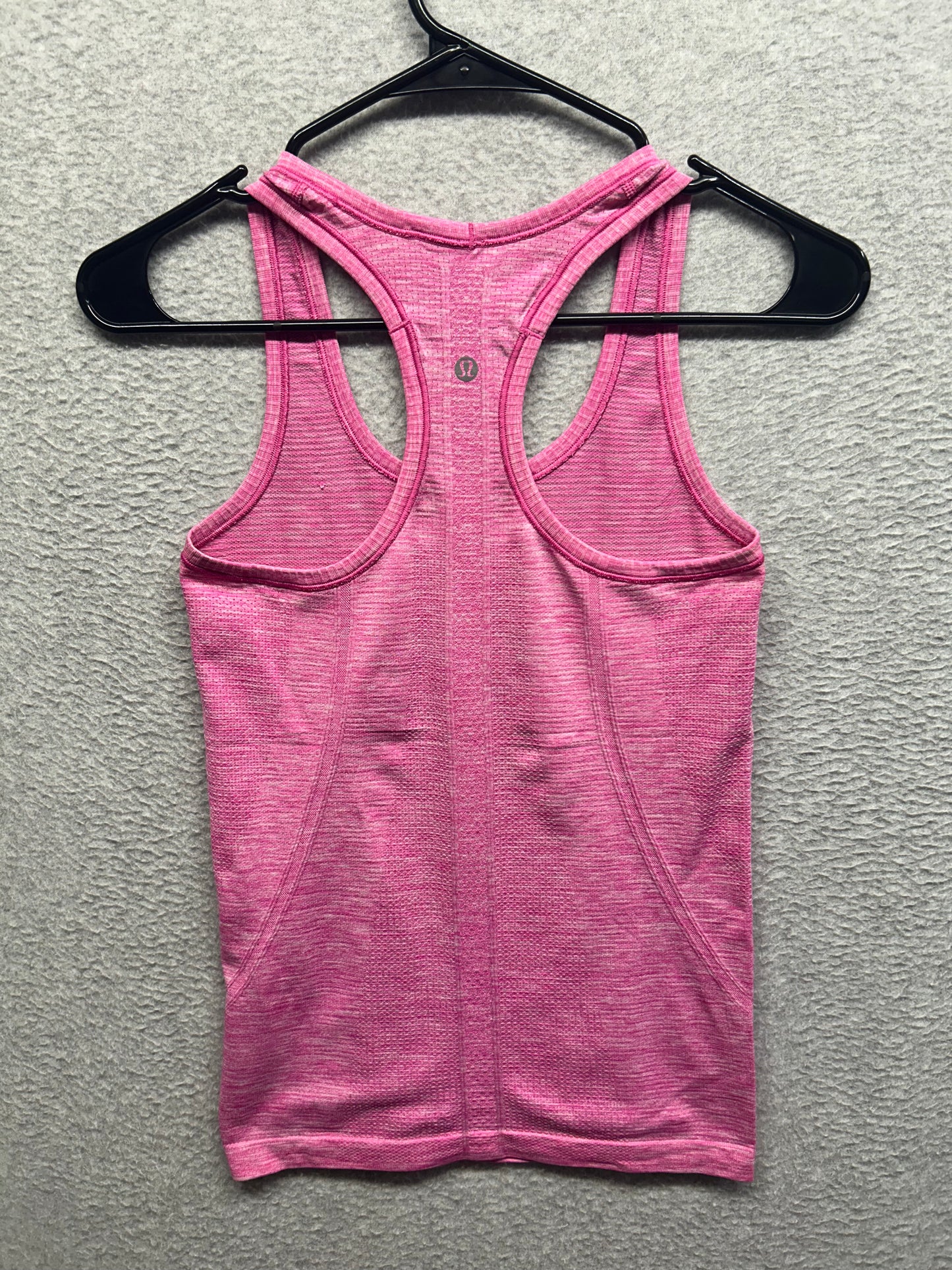 Lululemon Run: Swiftly Tech Racerback Size 4 Pink