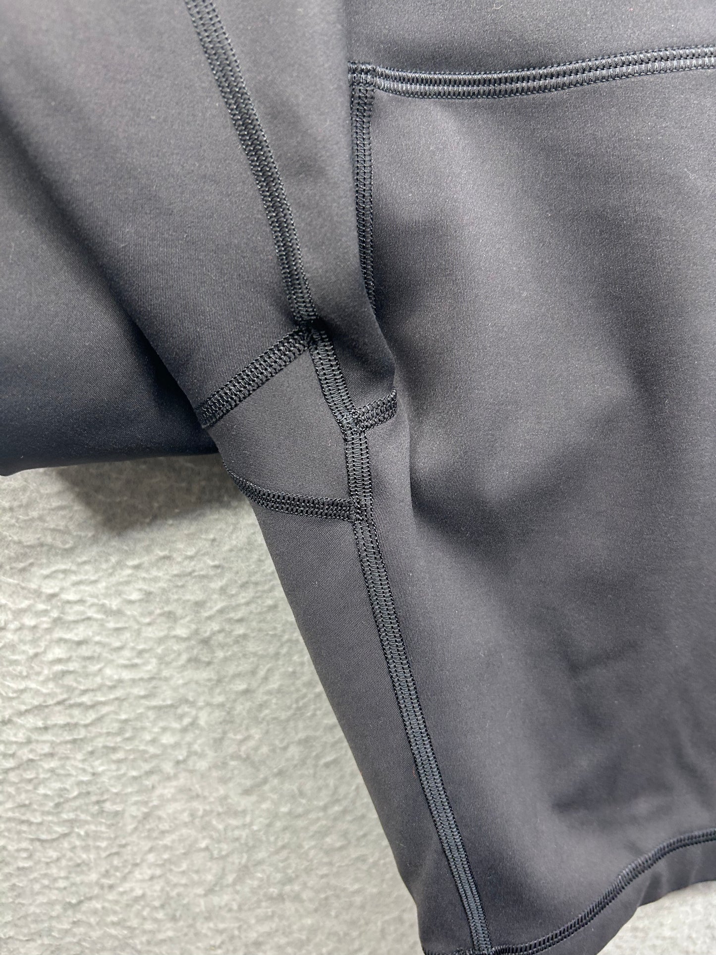 Lululemon Wunder Train High Rise Short 8" Size 6 Black