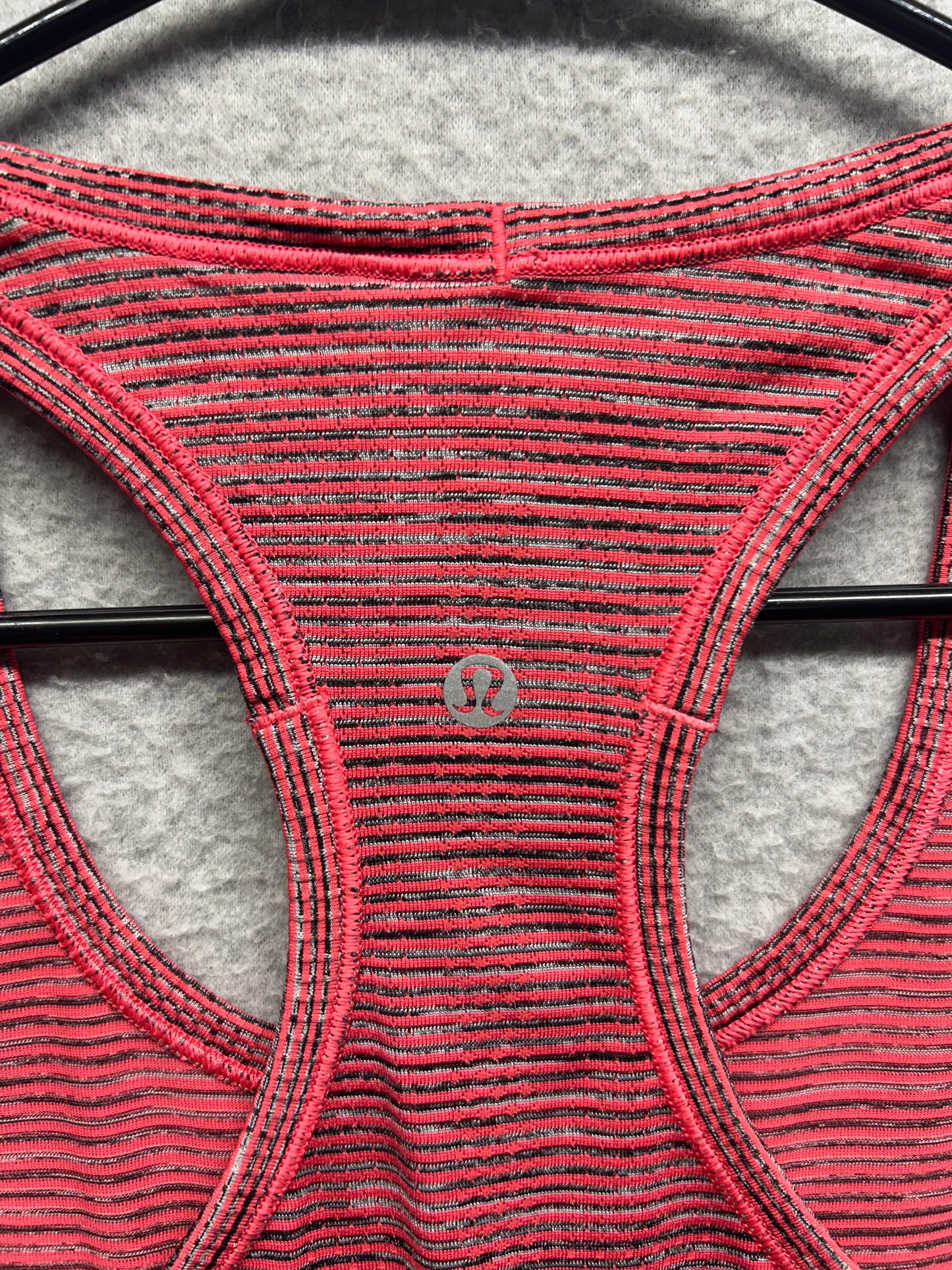 Lululemon Swiftly Tech Racerback Size 6 Red Alert