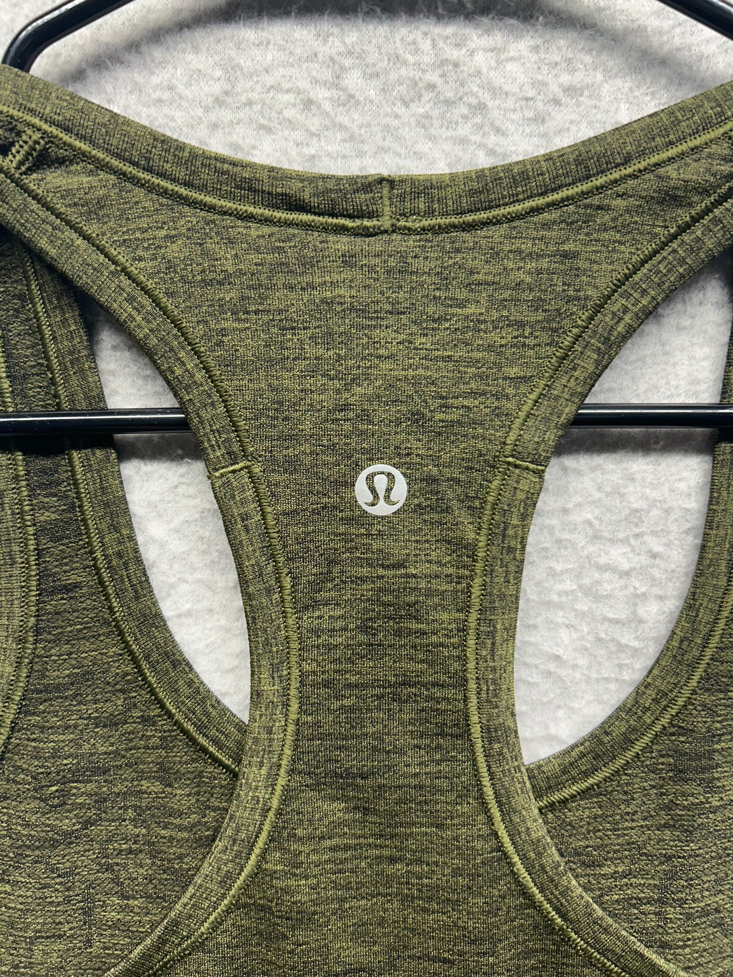 Lululemon Swiftly Tech Racerback Size 6 Brave Olive