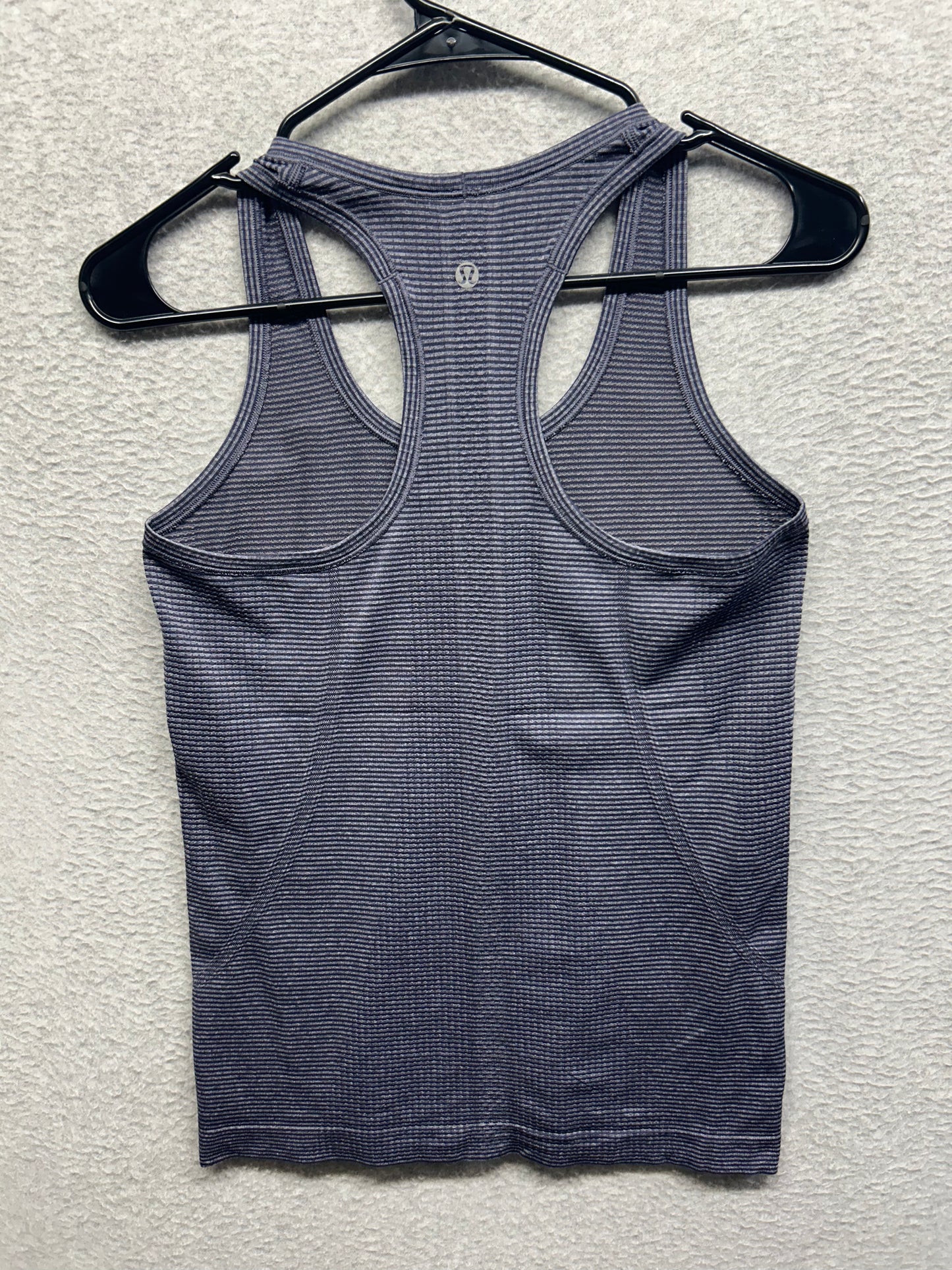 Lululemon Run: Swiftly Tech Racerback Size 6 Heathered Cadet Blue