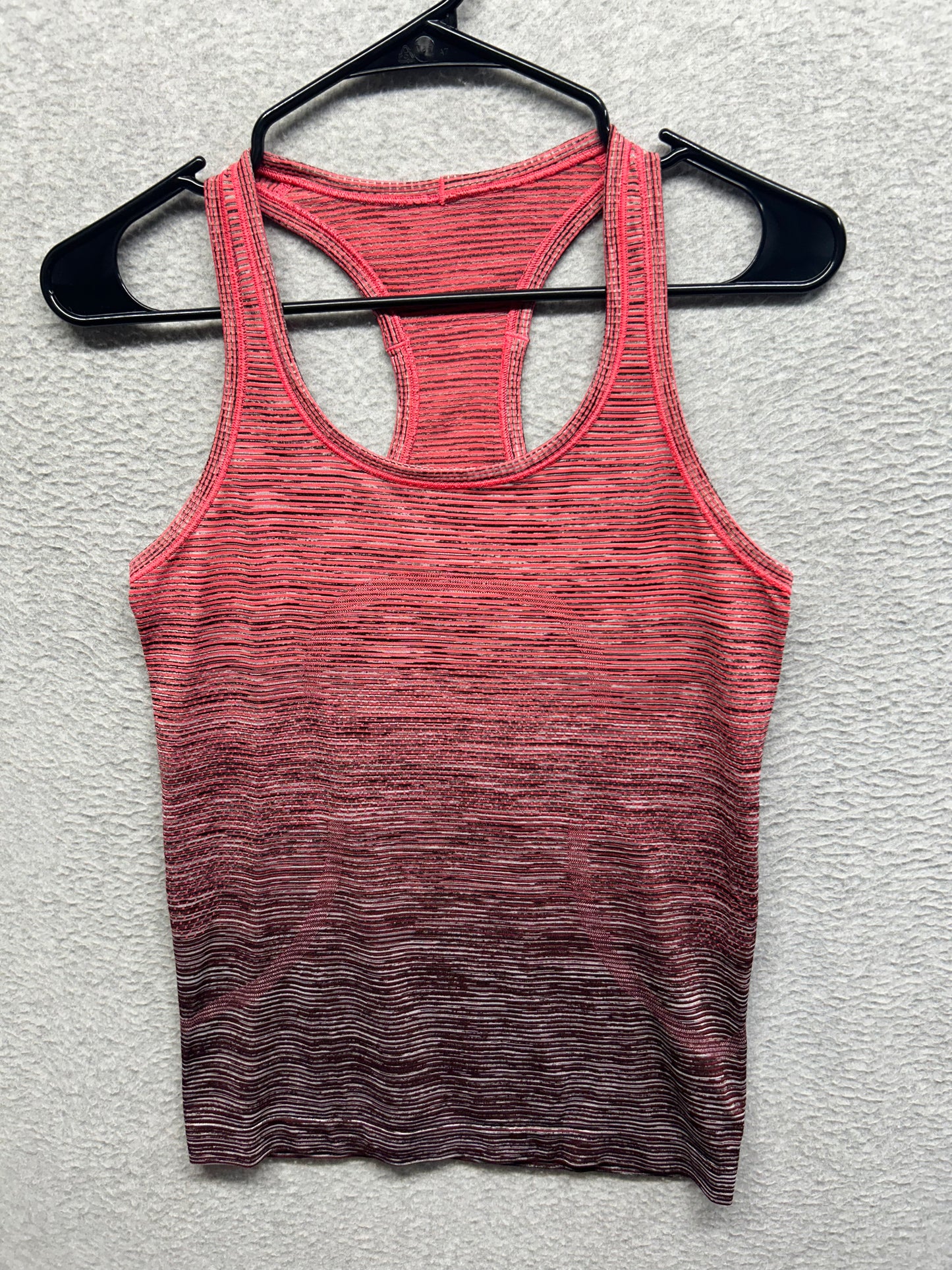 Lululemon Swiftly Tech Racerback Size 6 Red Alert