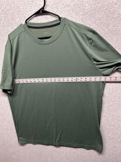 Lululemon License To Train Short Sleeve Size XL Dark Green