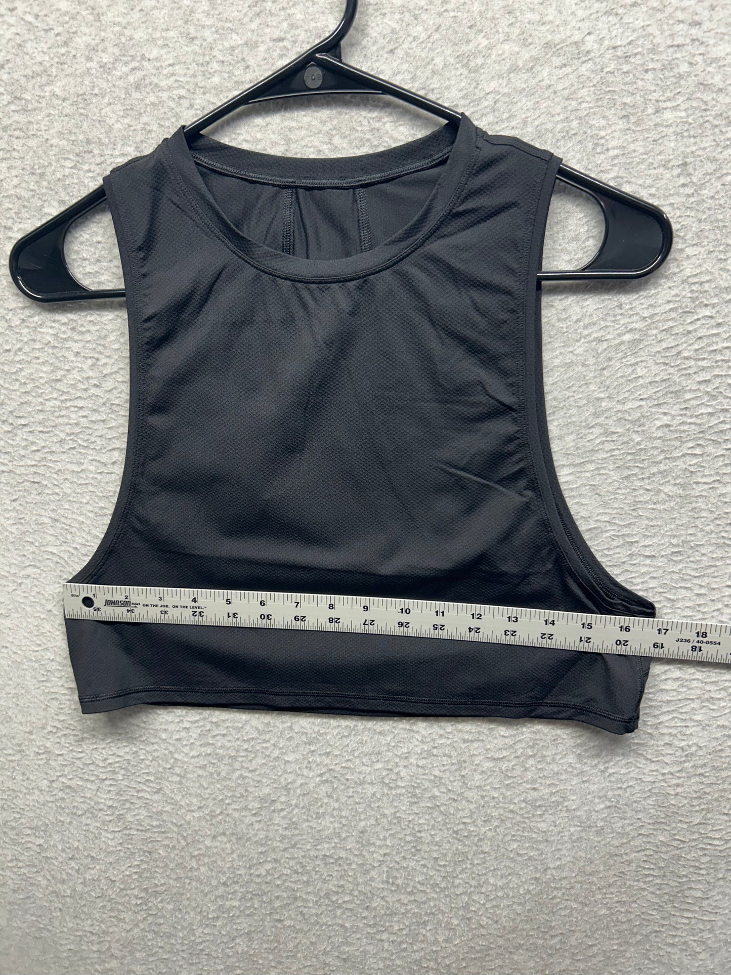 Lululemon Muscle Love Crop Tank Size 6 Black