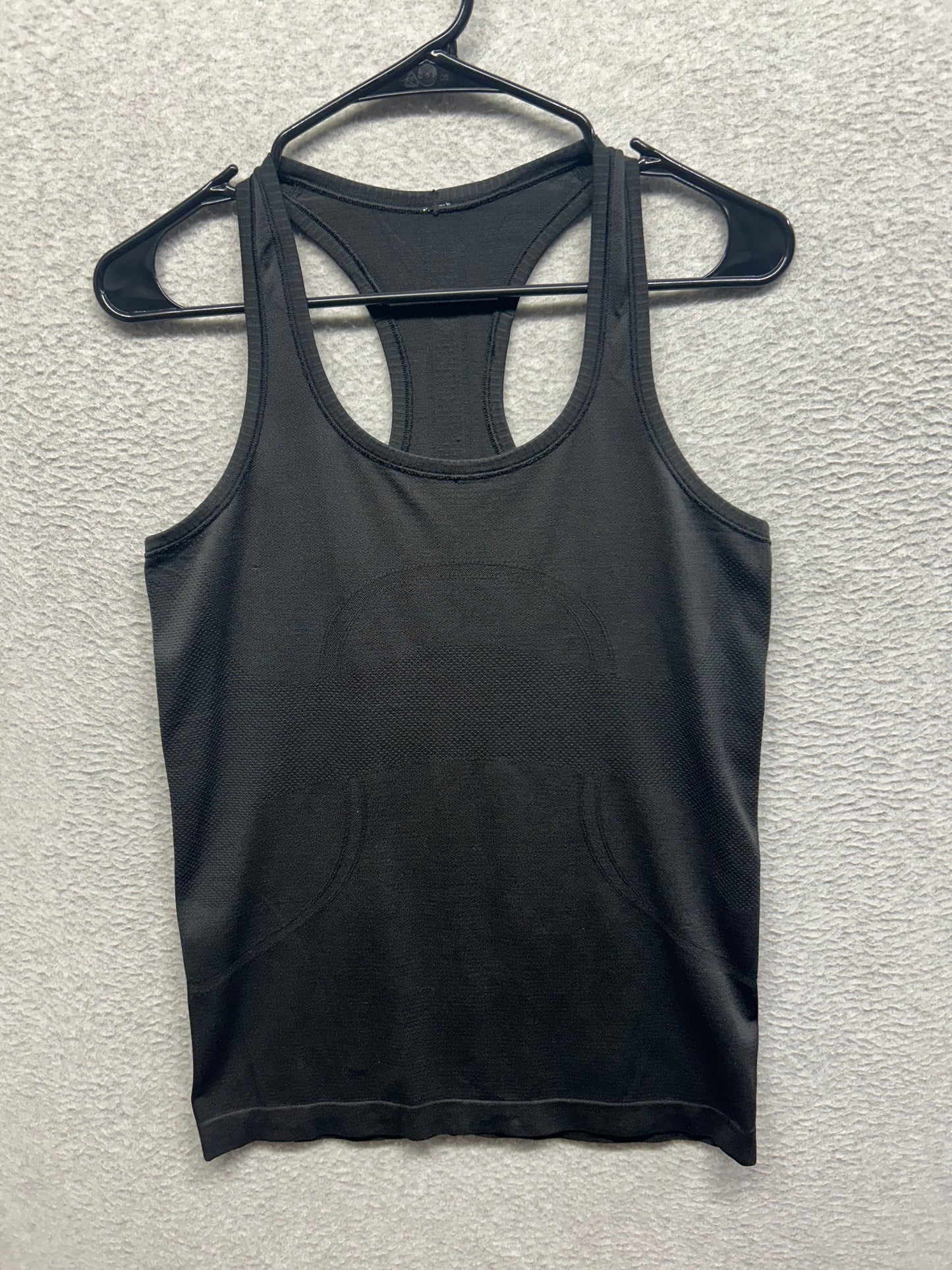 Lululemon Swiftly Tech Racerback Size 8 Black