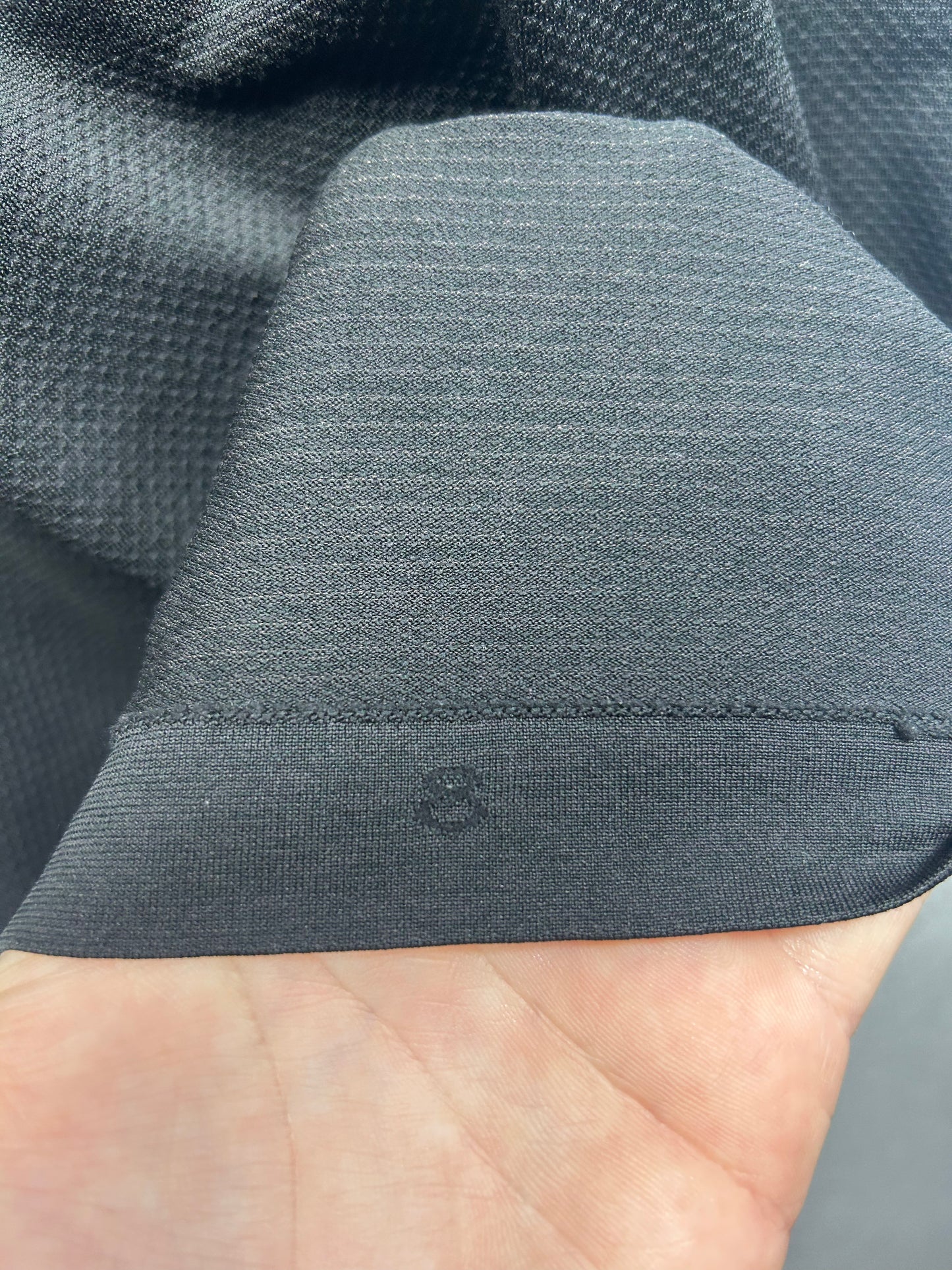Lululemon Swiftly Tech Racerback Size 8 Black