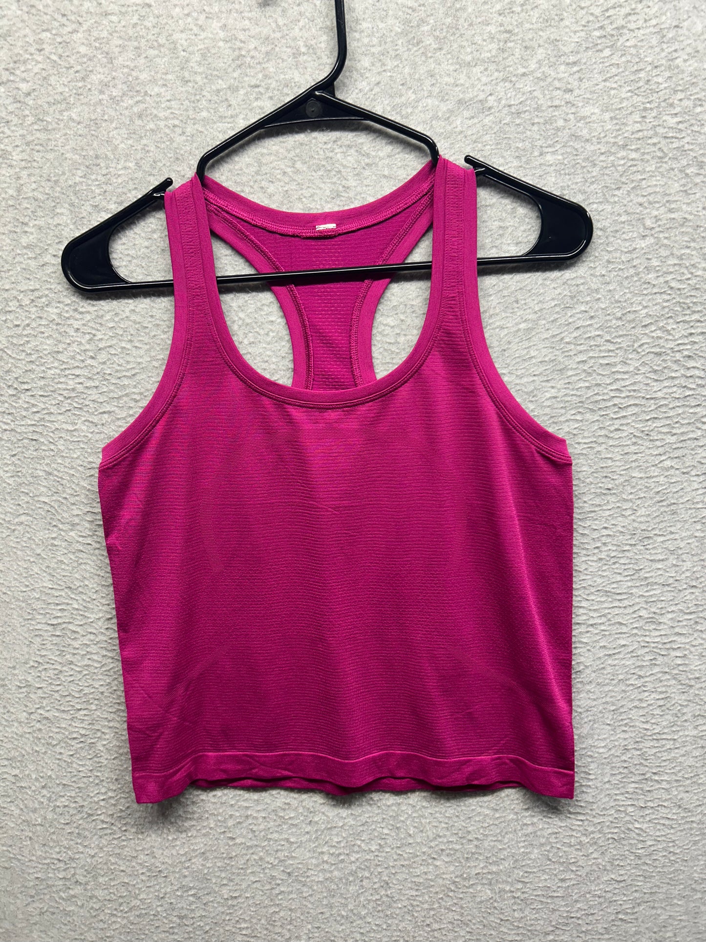Lululemon Swiftly Tech Racerback Tank Top 2.0 Waist Length Size 8 Jewelled Magenta