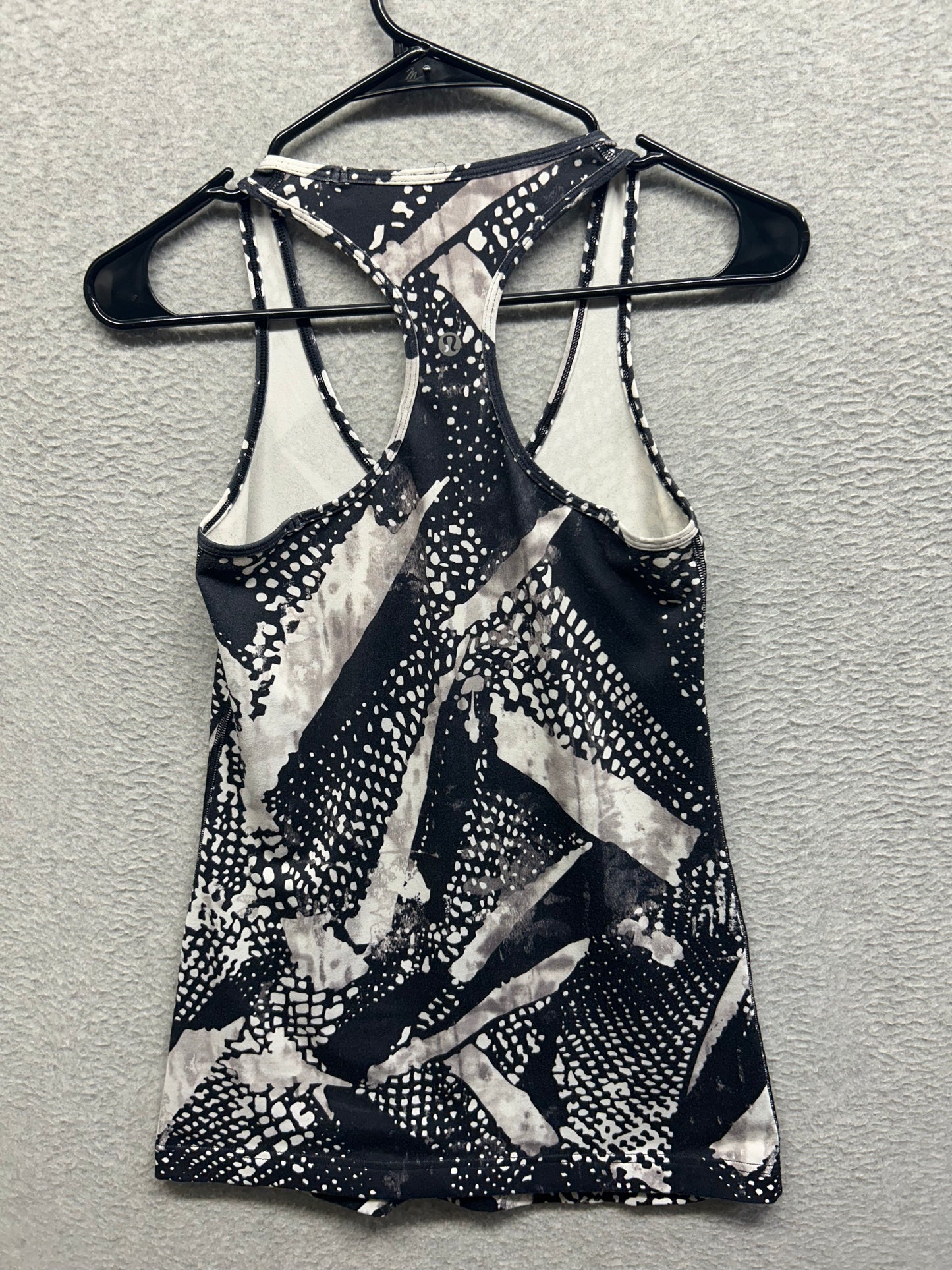 Lululemon Cool Racerback Size 8 Static Mist White Black