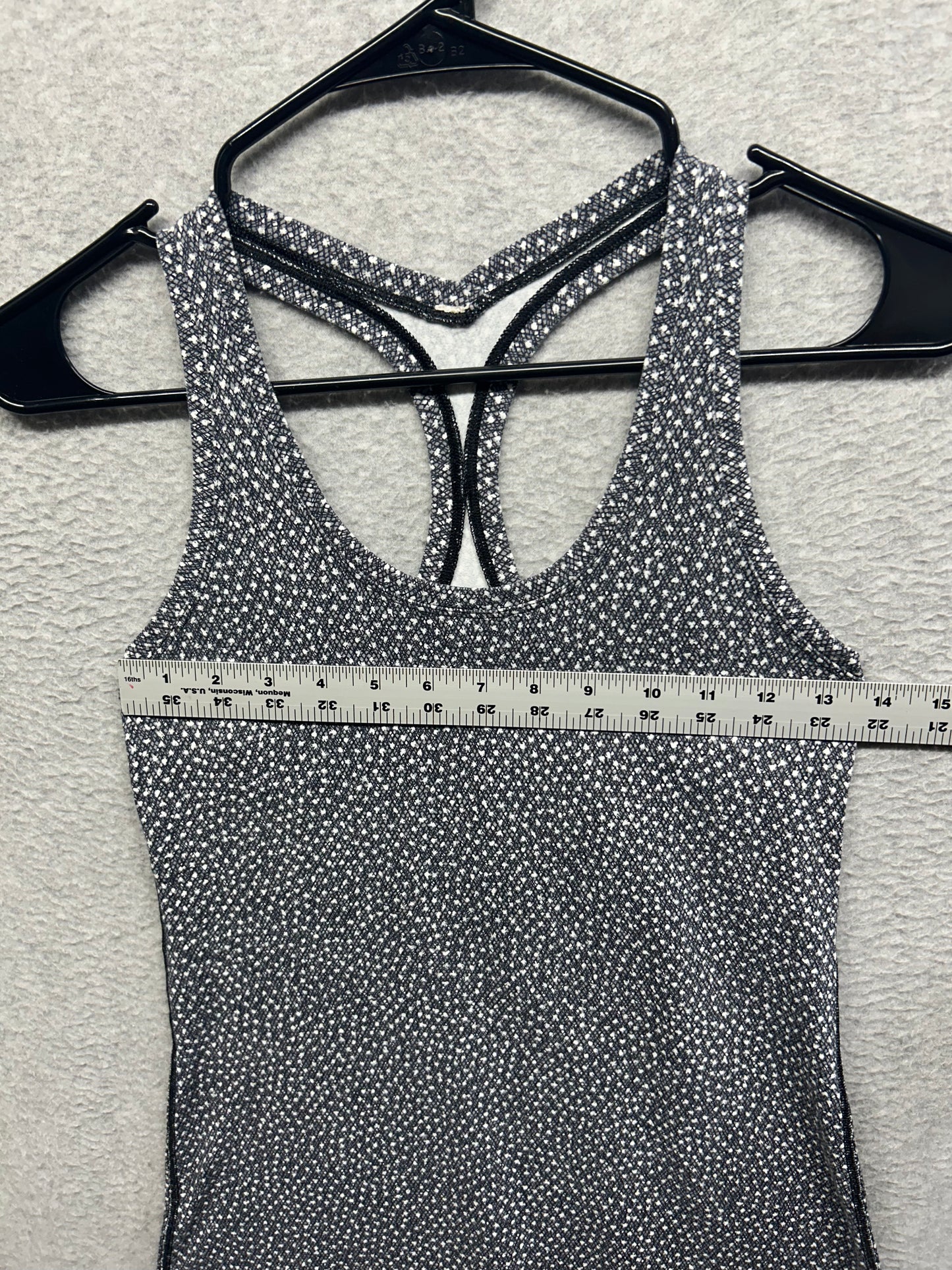 Lululemon Cool Racerback II Size 8 Frozen Fizz White Black