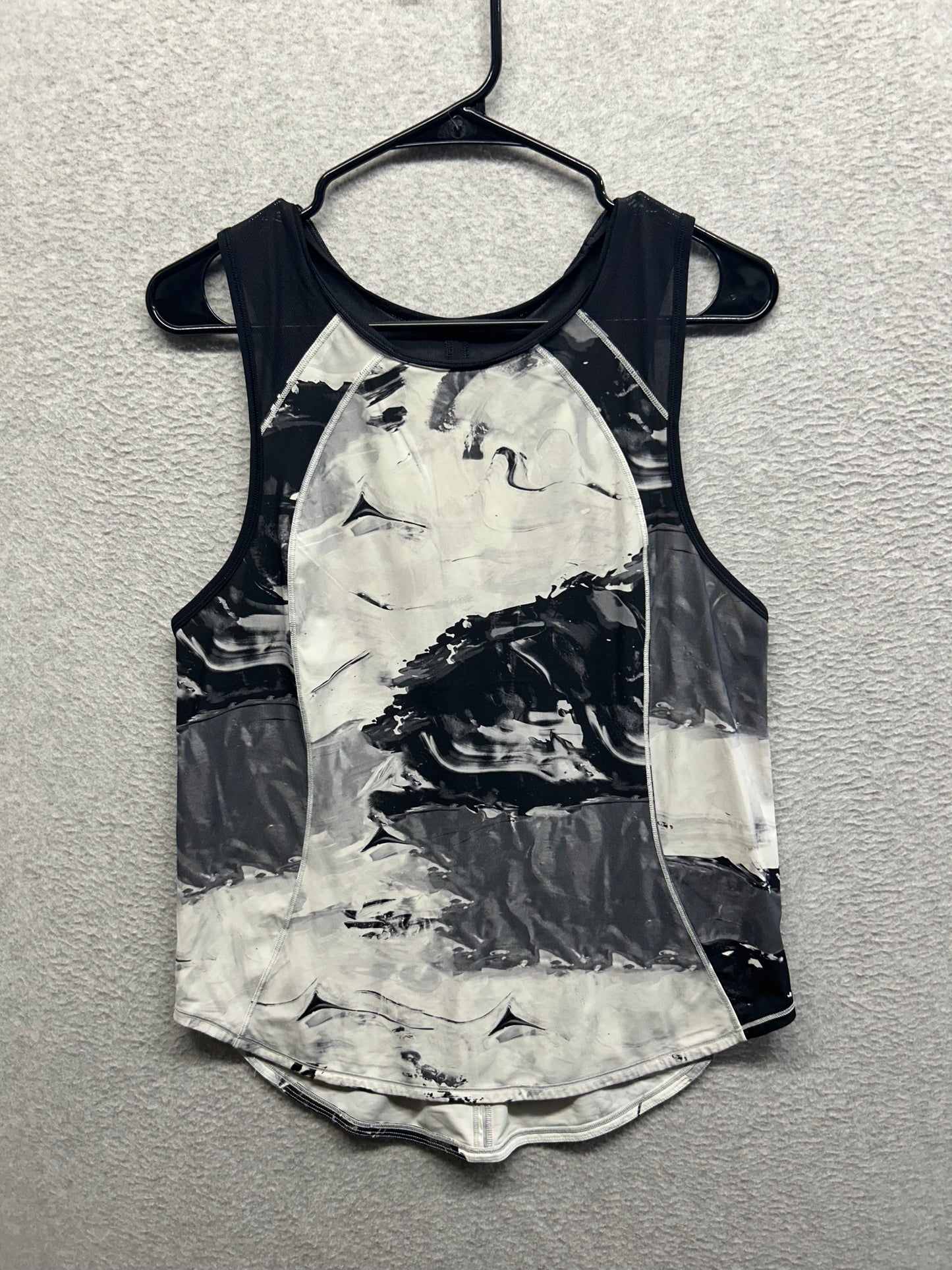 Lululemon Sculpt Tank Size 6 Biggie Pigment Wave White Black
