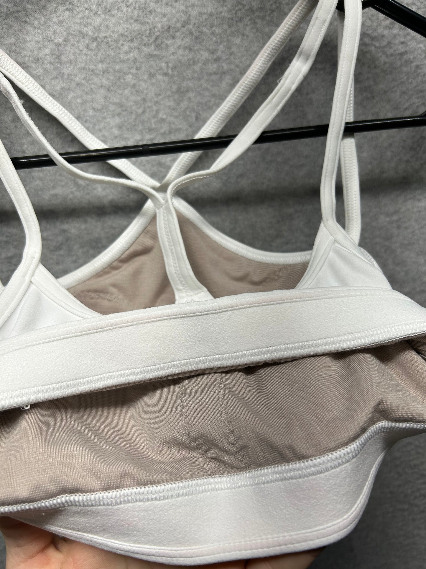 Lululemon Flow Y Strappy Bra Nulu Size 4 White