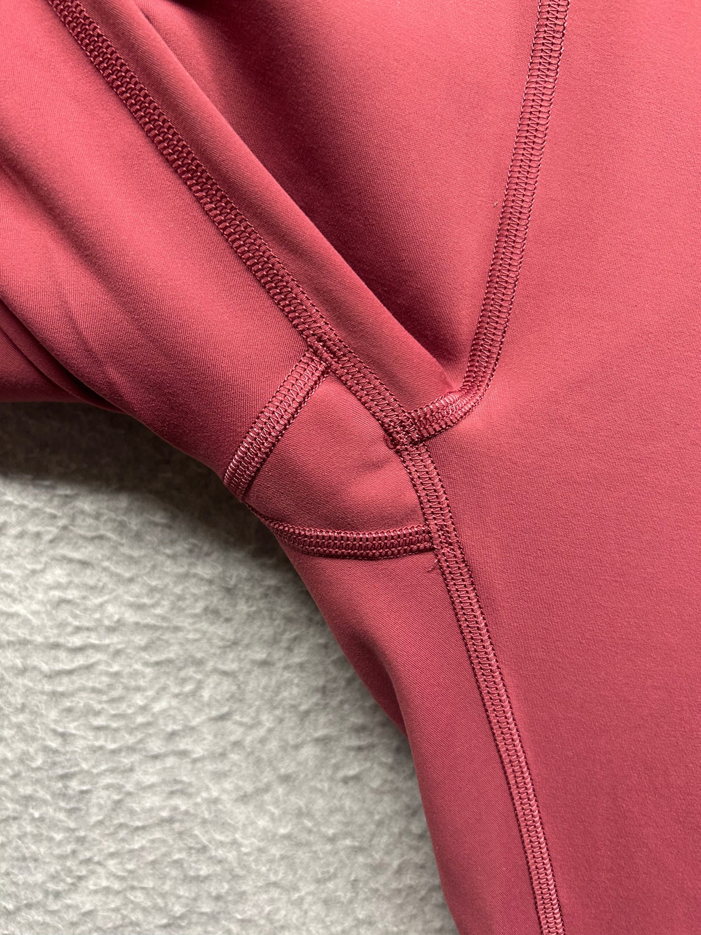 Lululemon InStill High-Rise Tight 25" Size 4 Mulled Wine