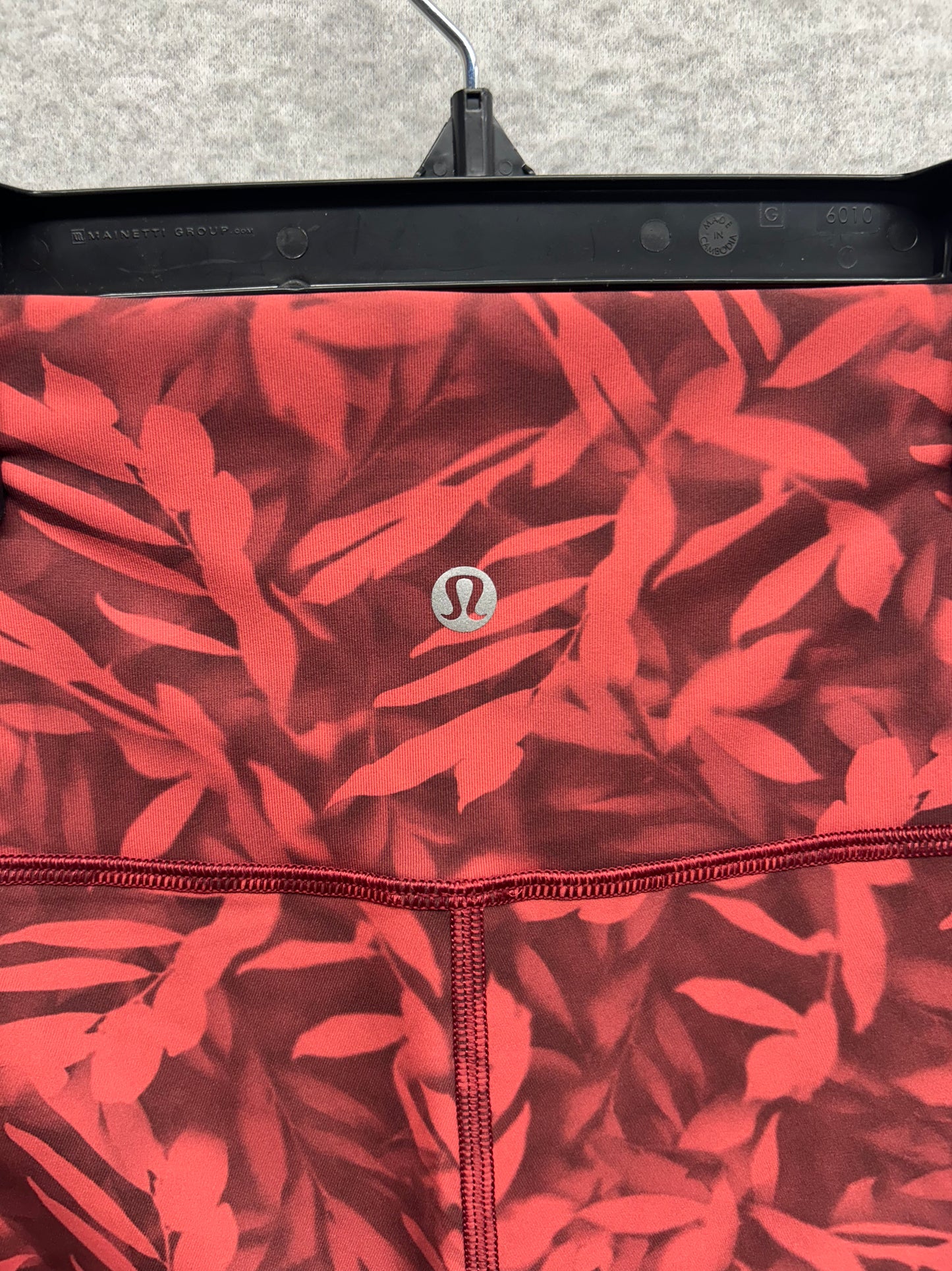 Lululemon Wunder Under High-Rise Tight 25" Size 4 Luxtreme Spray Leaf Fireside Red Multi
