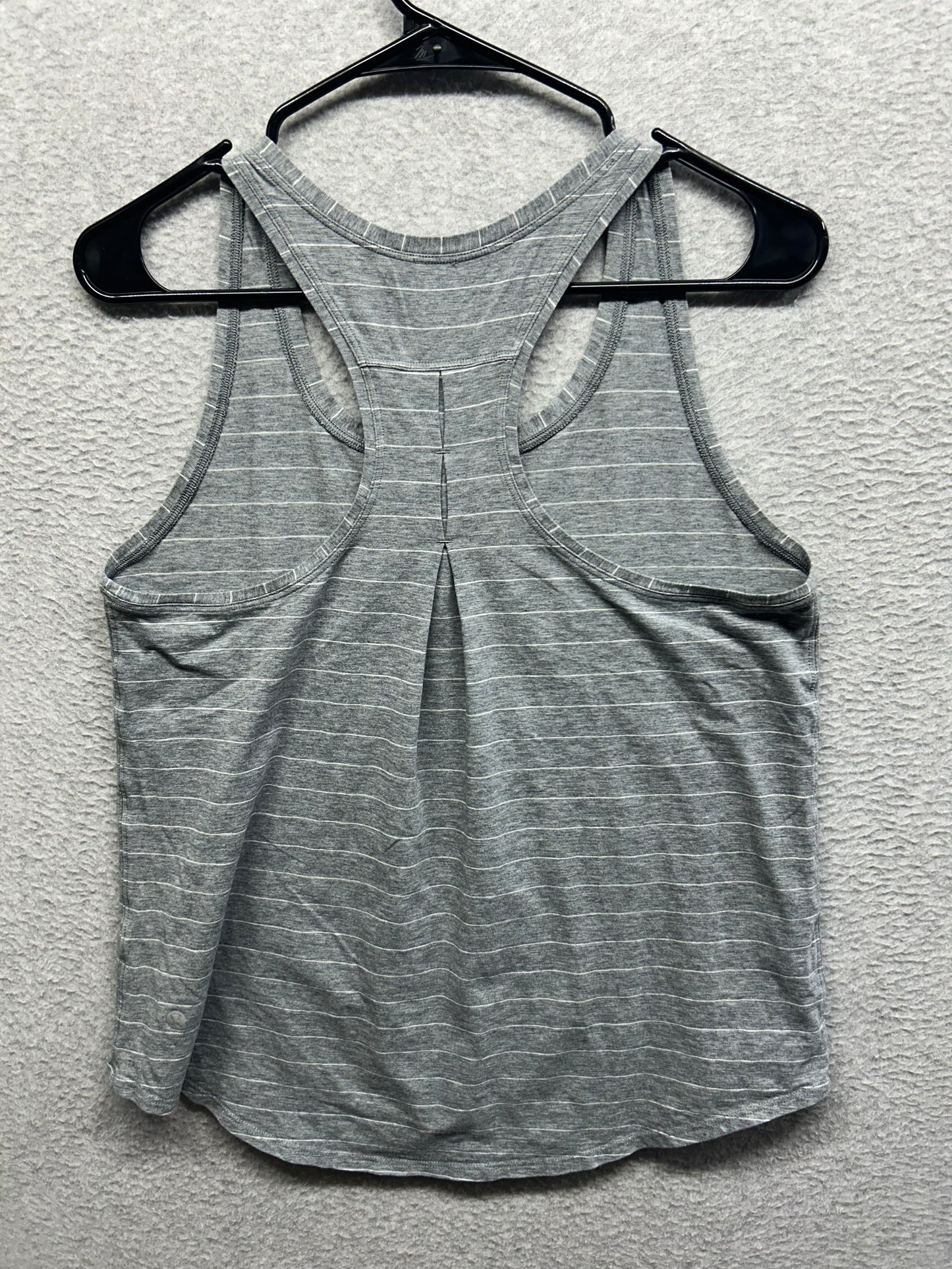 Lululemon Yogi Everyday Tank Size 10 Short Serve Stripe Heathered Medium Grey White