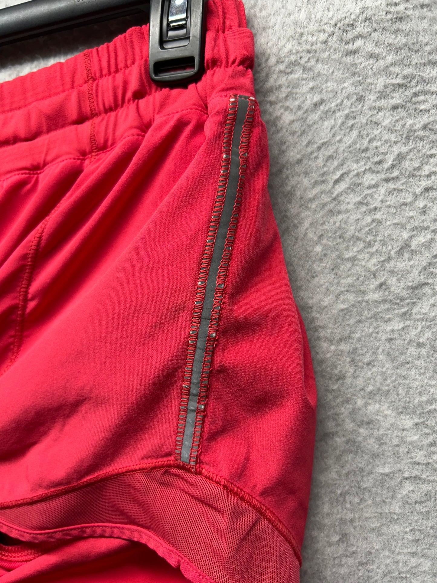 Lululemon Hotty Hot Short 4" Lush Coral Size 6
