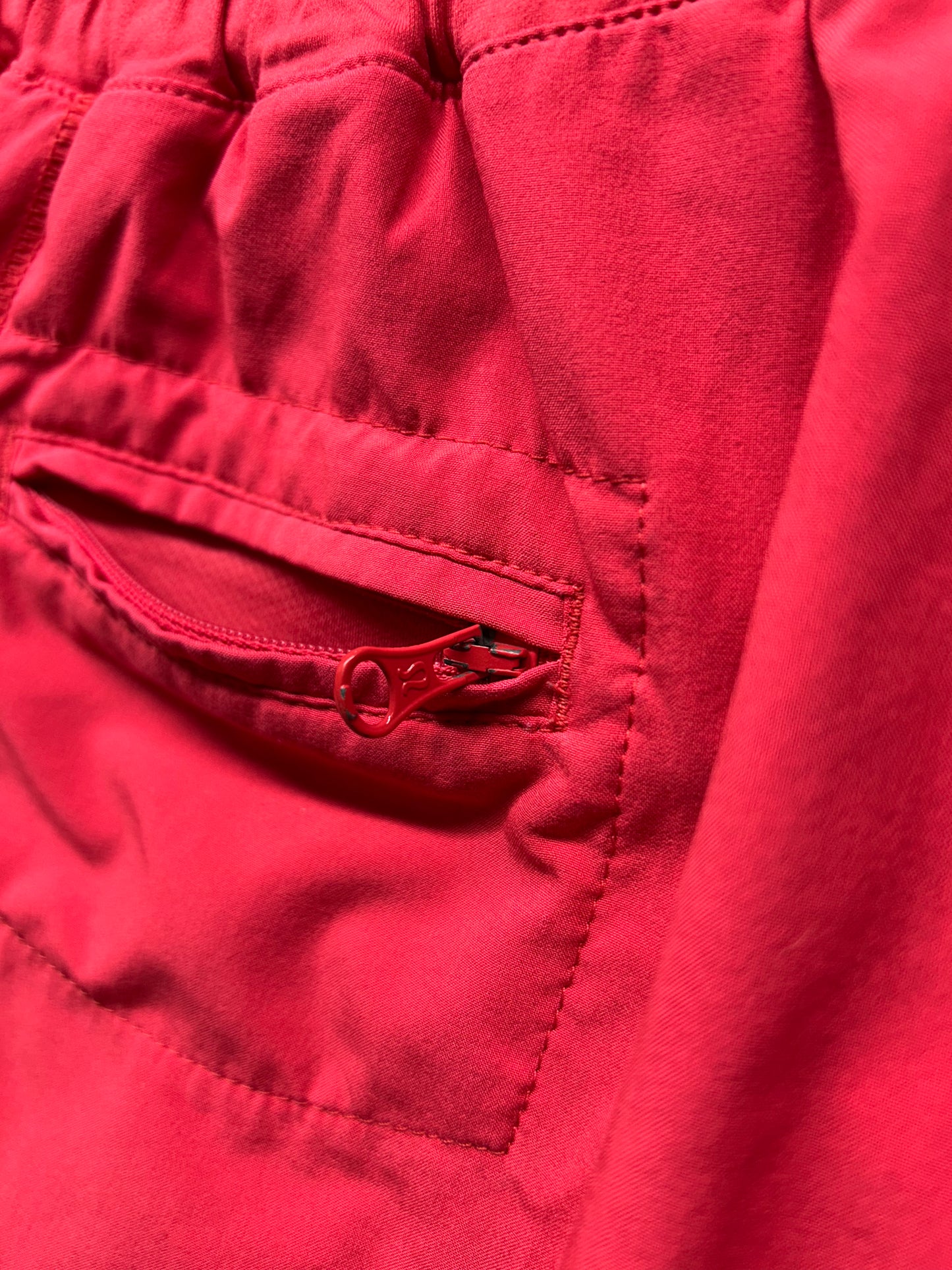Lululemon Hotty Hot Short 4" Lush Coral Size 6