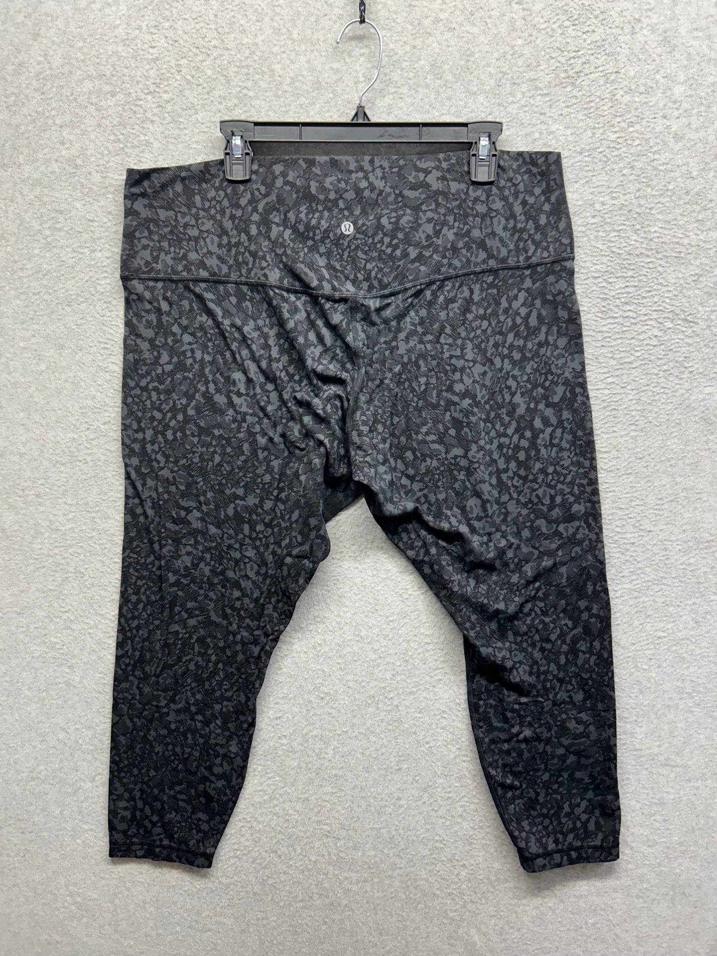 Lululemon Align Pant II 25" Size 20 Wild Thing Camo Deep Coal Multi