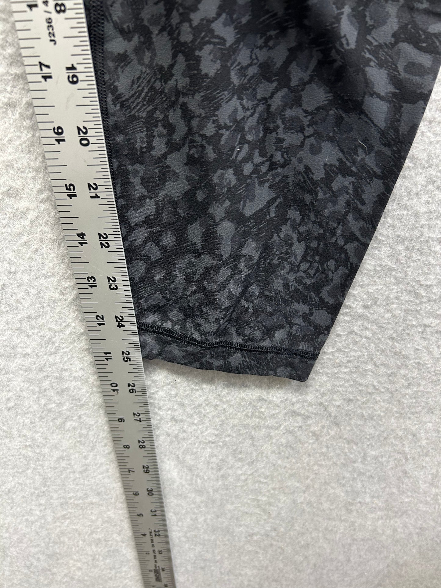 Lululemon Align Pant II 25" Size 20 Wild Thing Camo Deep Coal Multi