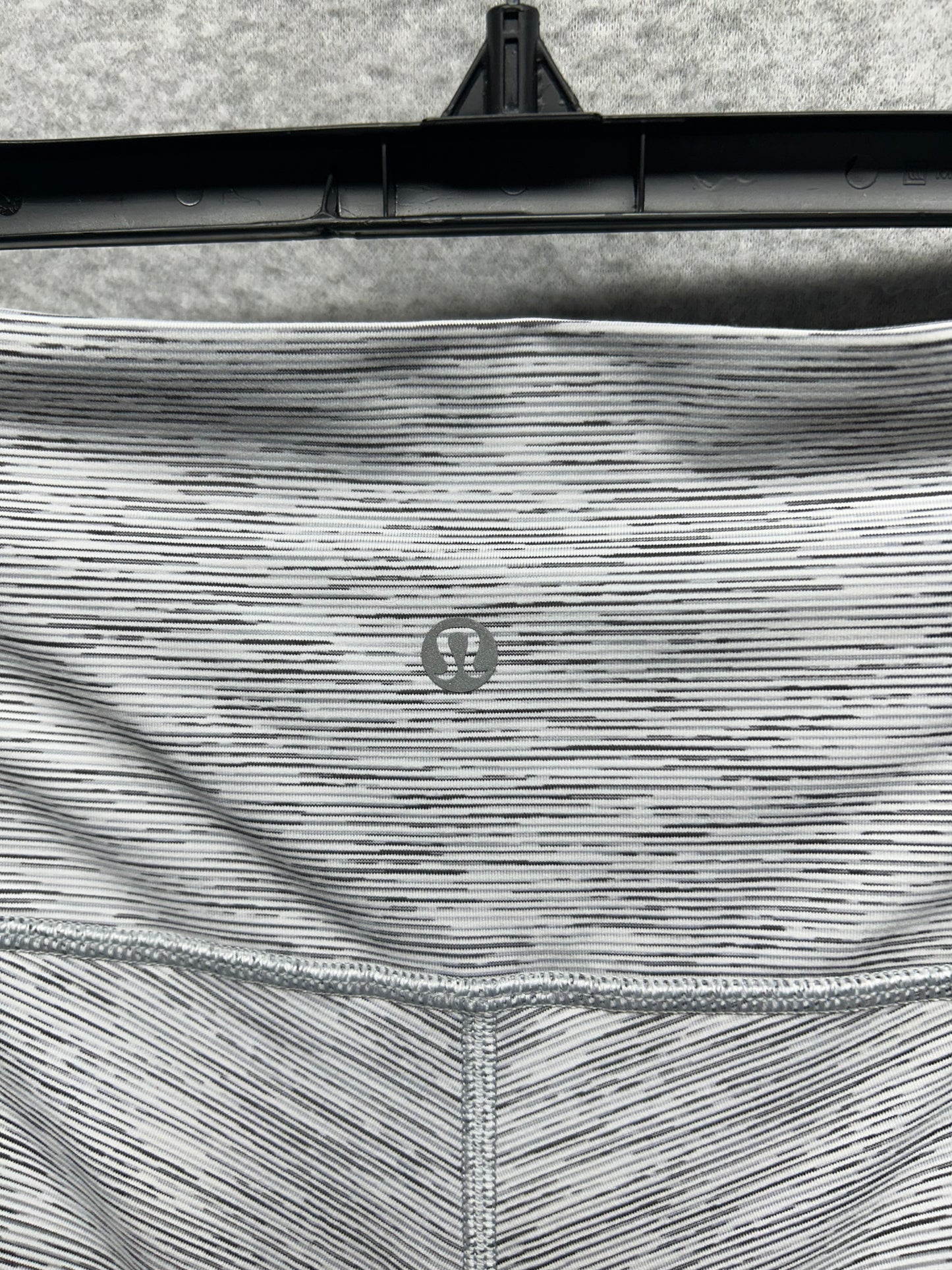 Lululemon Wunder Under Hi-Rise 1/2 Tight Size 6 Wee Are From Space Ice Grey Alpine White