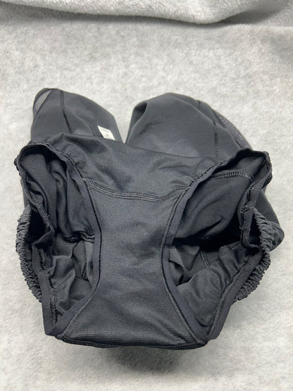 Lululemon Hotty Hot Short II 2.5" Black Size 2 reg