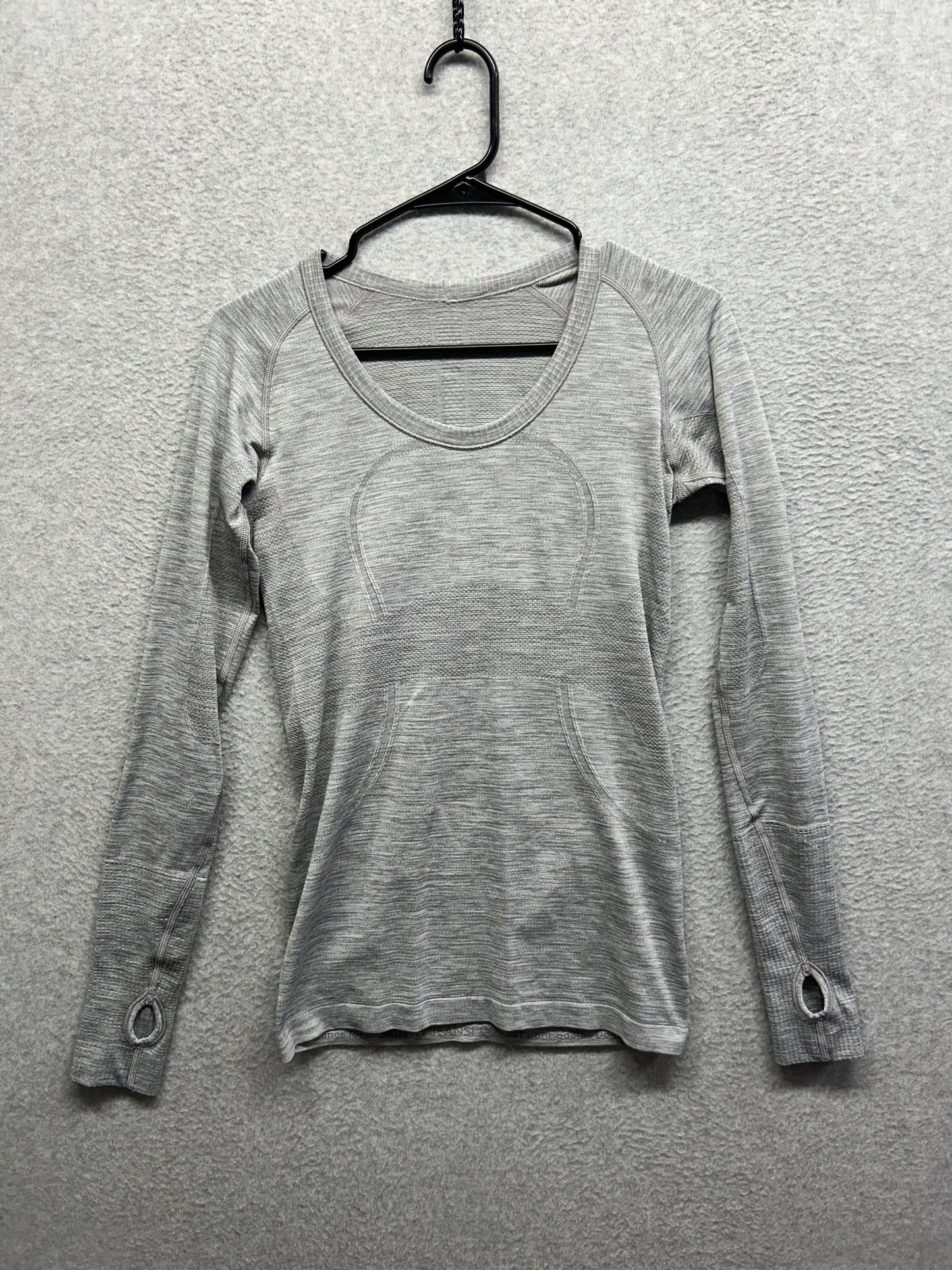 Lululemon Swiftly Tech Long Sleeve Crew Size 6 Heathered Slate