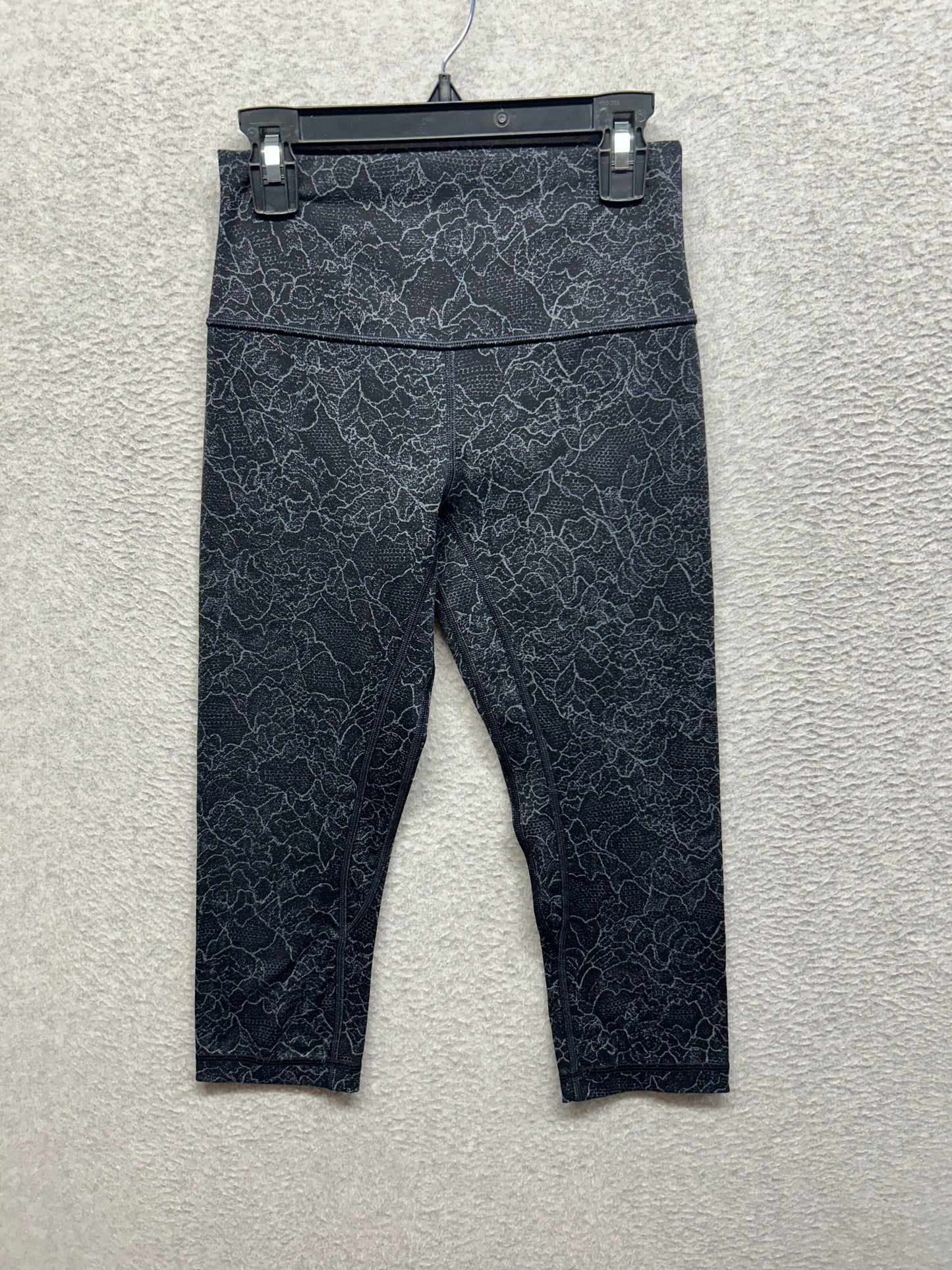 Lululemon Align Crop 19" Size 4 Lacescape Dark Cast Black