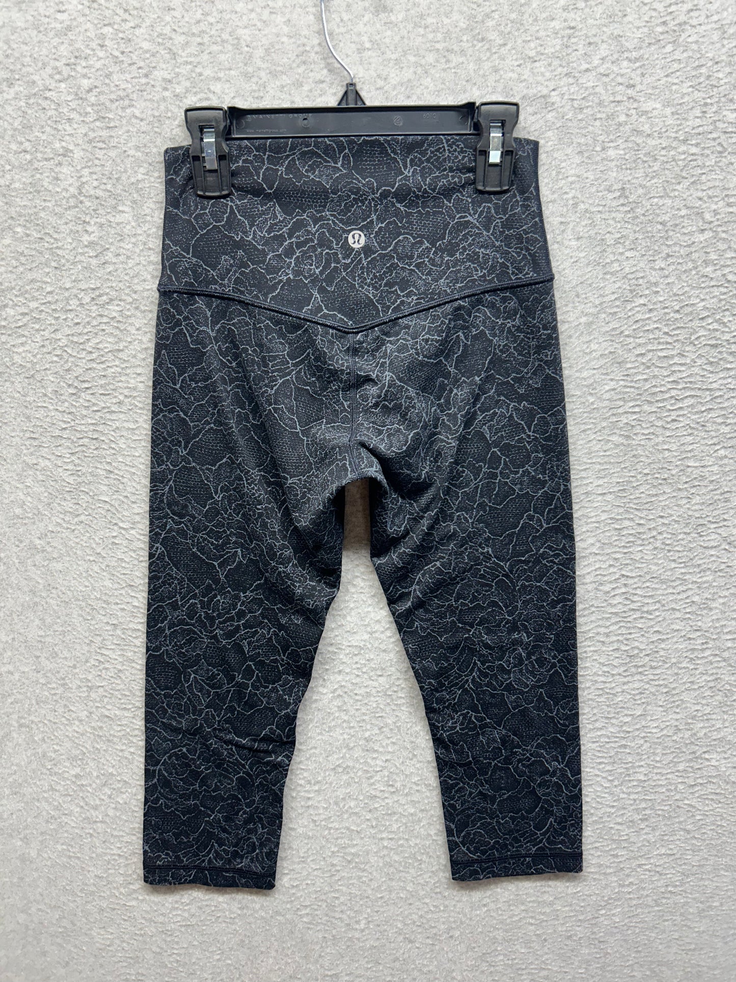 Lululemon Align Crop 19" Size 4 Lacescape Dark Cast Black
