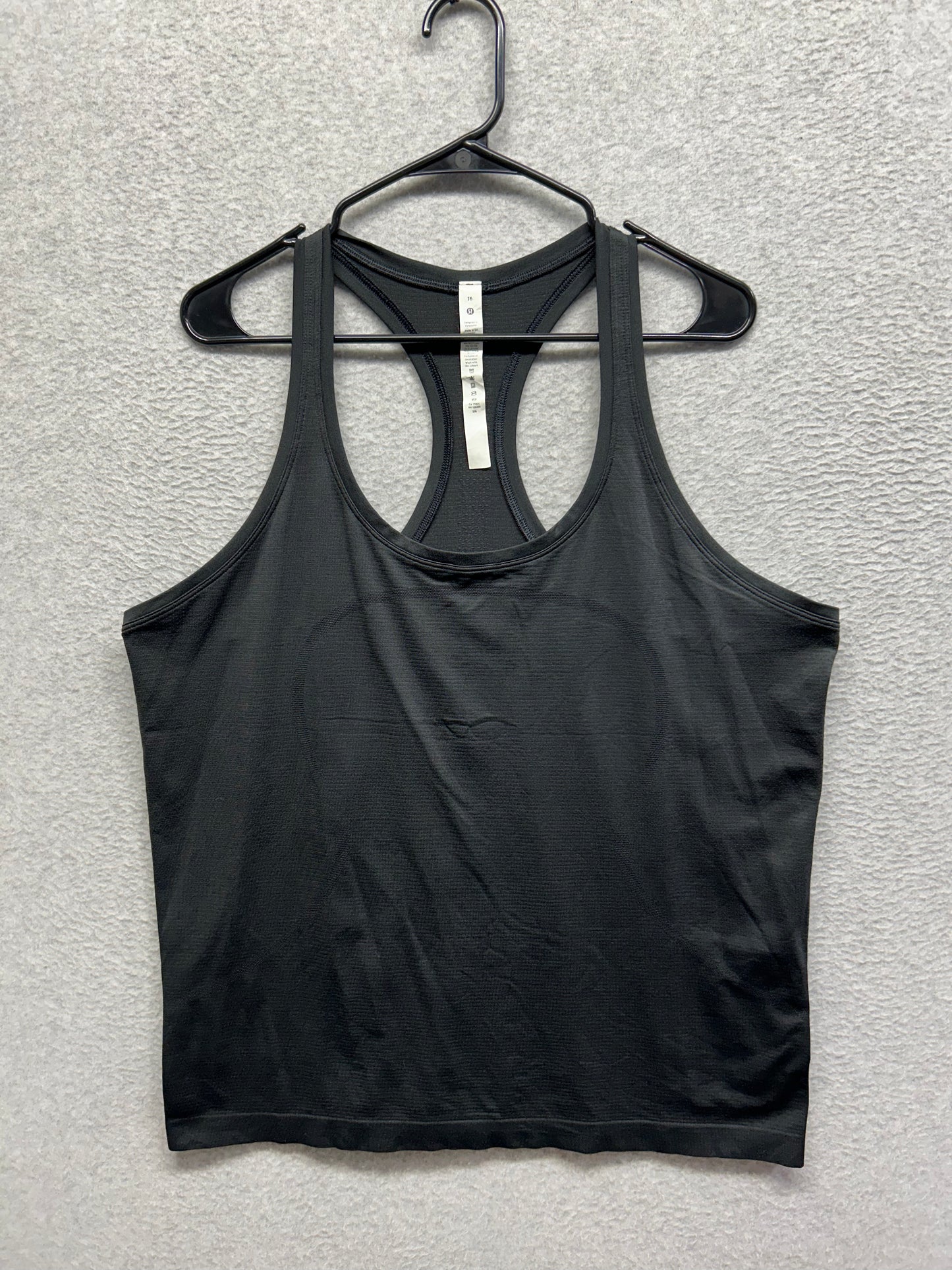 Lululemon Swiftly Tech Racerback Size 16 Black