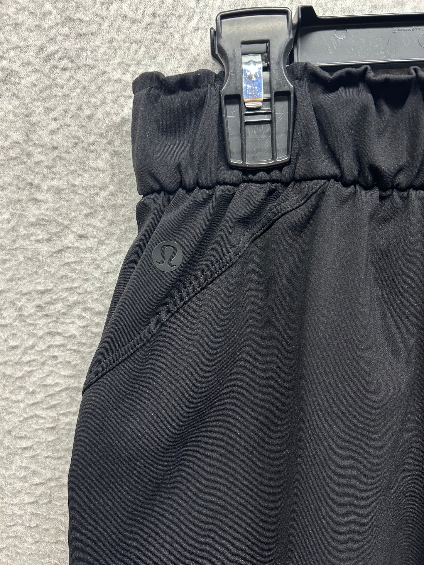 Lululemon Keep Moving Pant High-Risen25" Size 4 Black