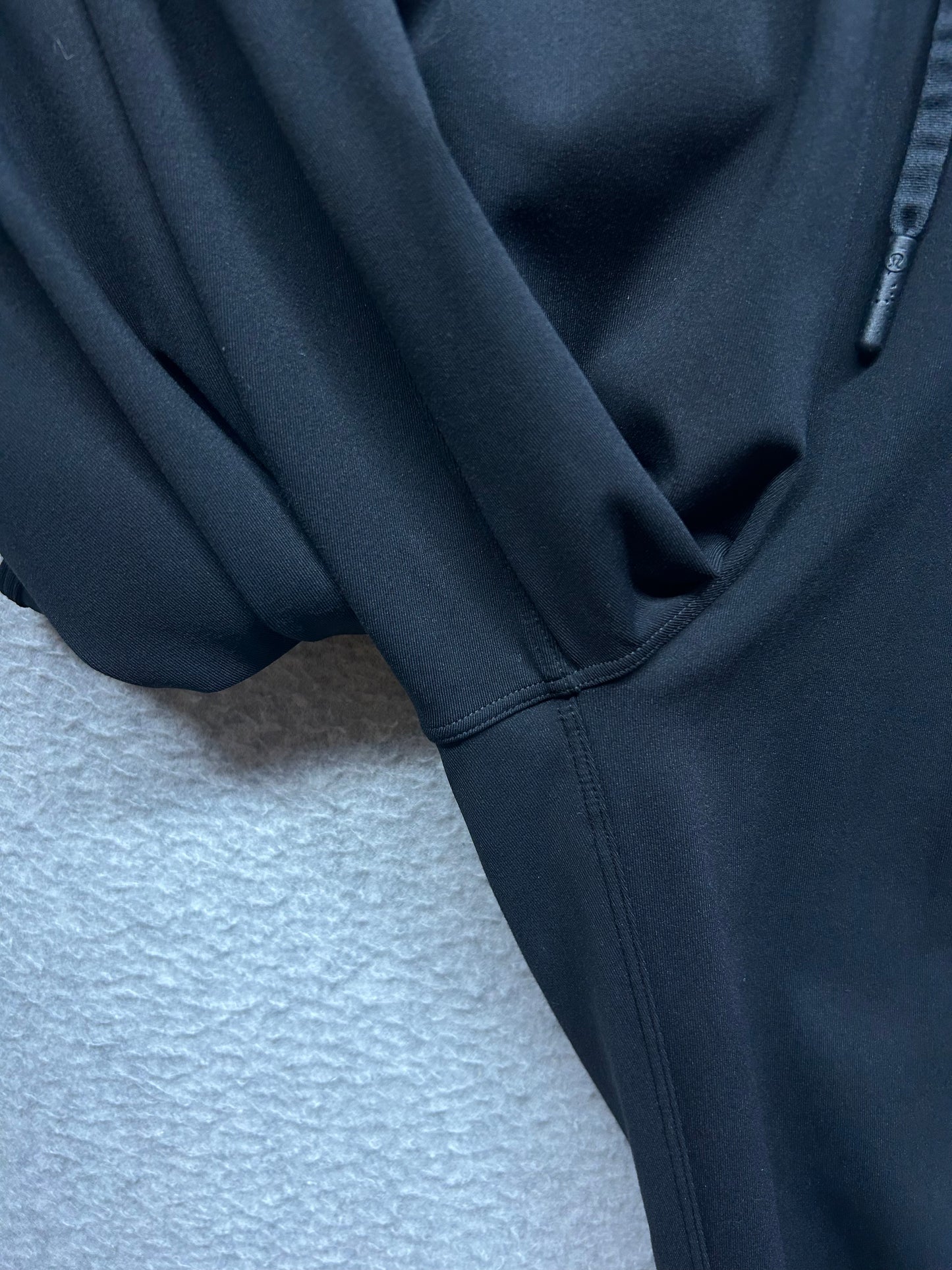 Lululemon Keep Moving Pant High-Risen25" Size 4 Black
