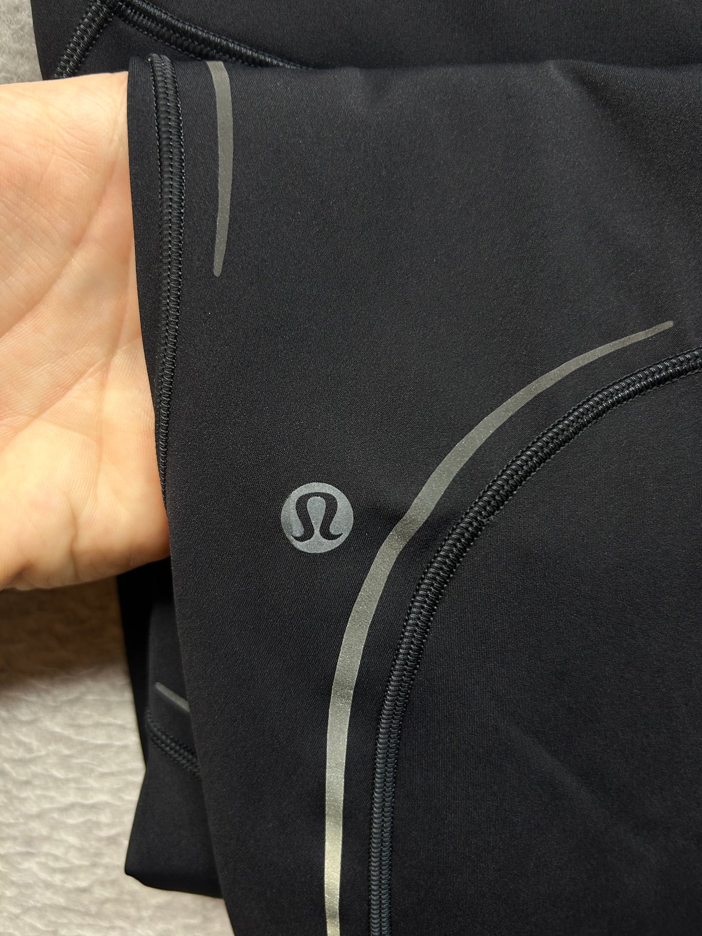 Lululemon Base Pace High-Rise Reflective Tight 25" Size 4 Black