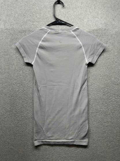 Lululemon Run: Swiftly Tech Short Sleeve Size 2 Stripe White
