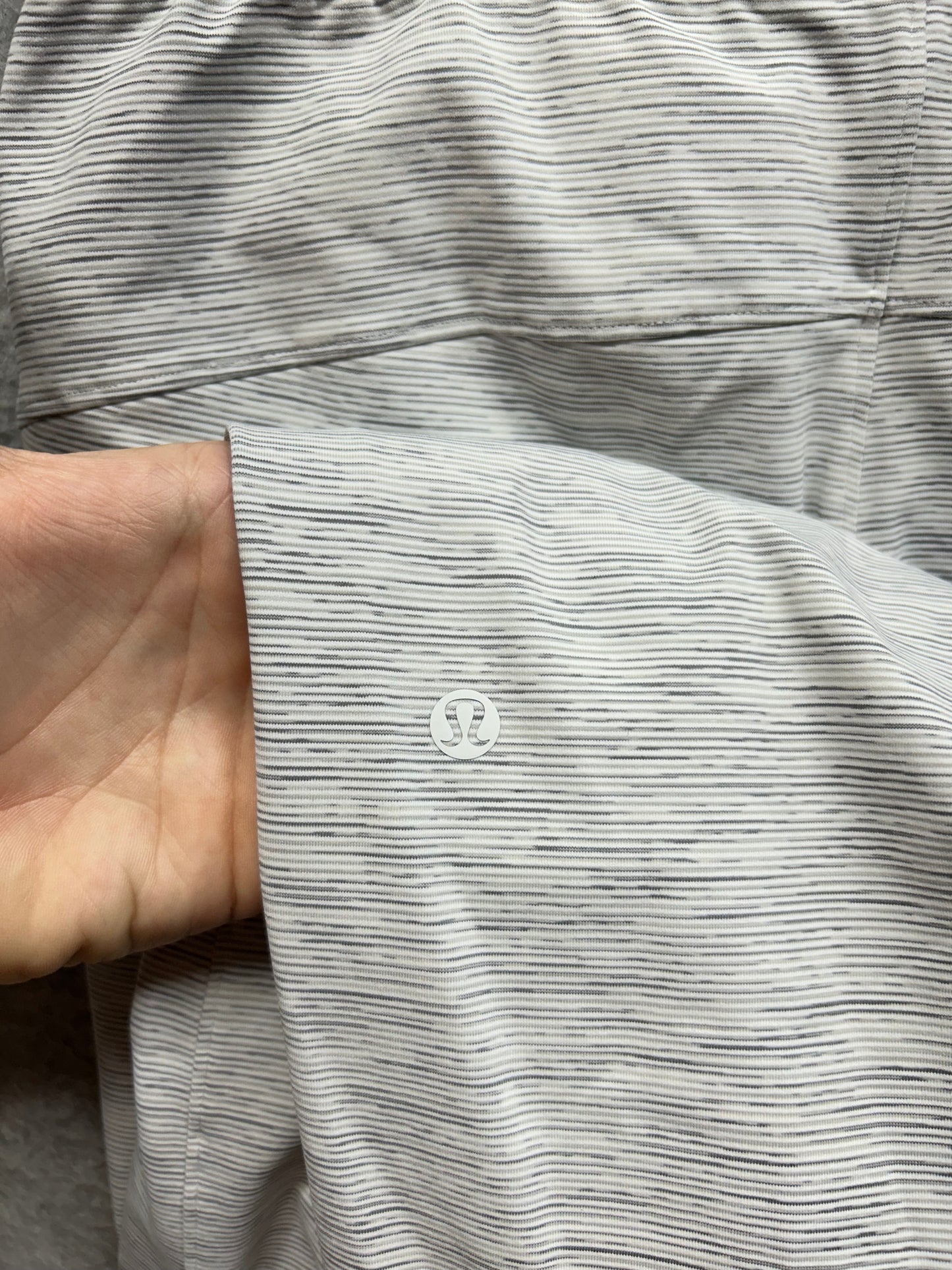 Lululemon On The Fly Pant 27" Size 4 Wee Are From Space Nimbus Battleship