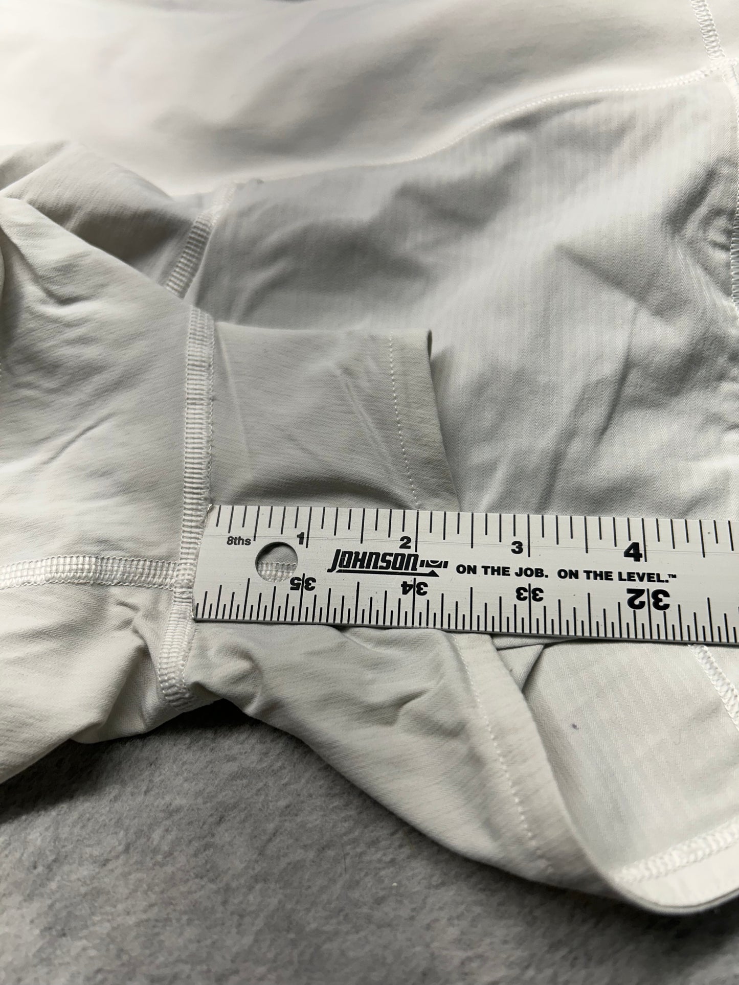 Lululemon Speed Up Short High-Rise 2.5" Size 0 White