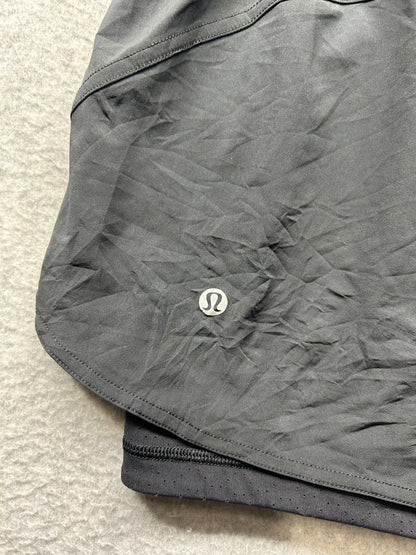 Lululemon Breezy Dot Shorts 2" Size 6 Black